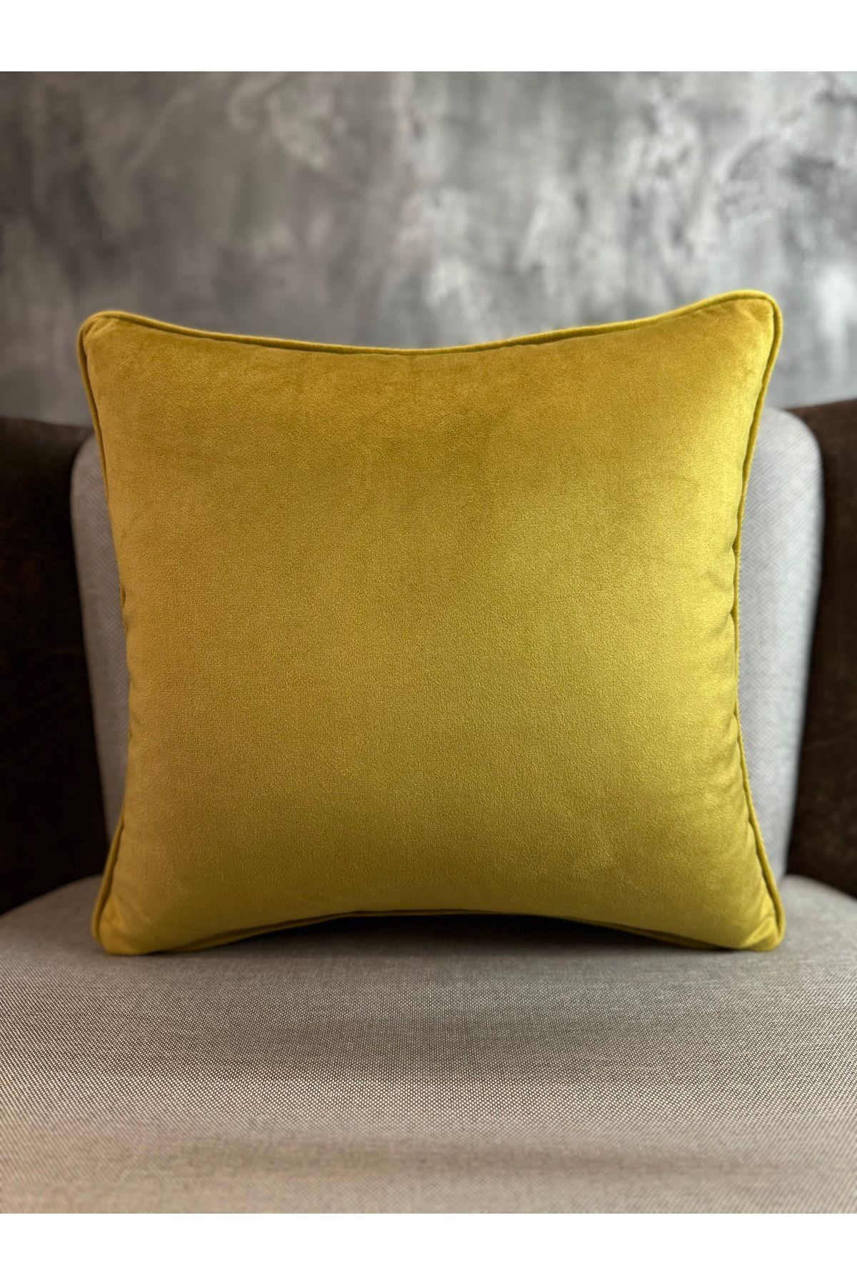 SerenityHaven Ithal Ipek Kadife Hardal Renk Kırlent Kılıfı 43x43cm
