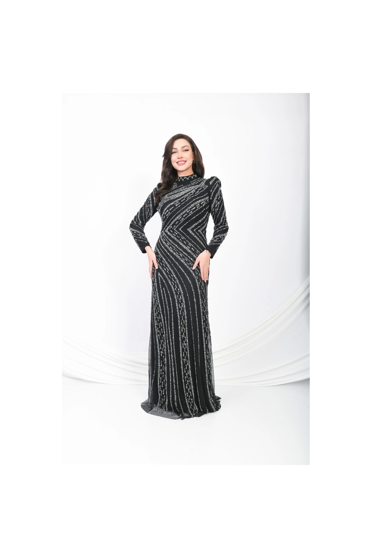Moda Sezaver Tesettür Abiye | Nikah Elbisesi | Leylak Rüyası Dokunuşu Abiye - Siyah