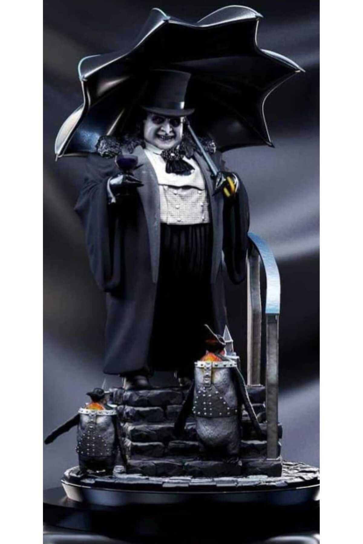 ValoriaConcept 🖤 Karanlık Tarzıyla The Penguin Figürü – Şemsiye ve Zırhlı Penguen Detaylı 3D Dekor