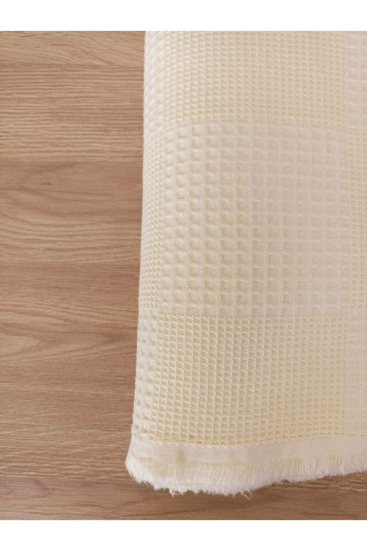 ida design store Bebe Sarısı Kare Waffle Desenli Pike Kumaşı 100x240