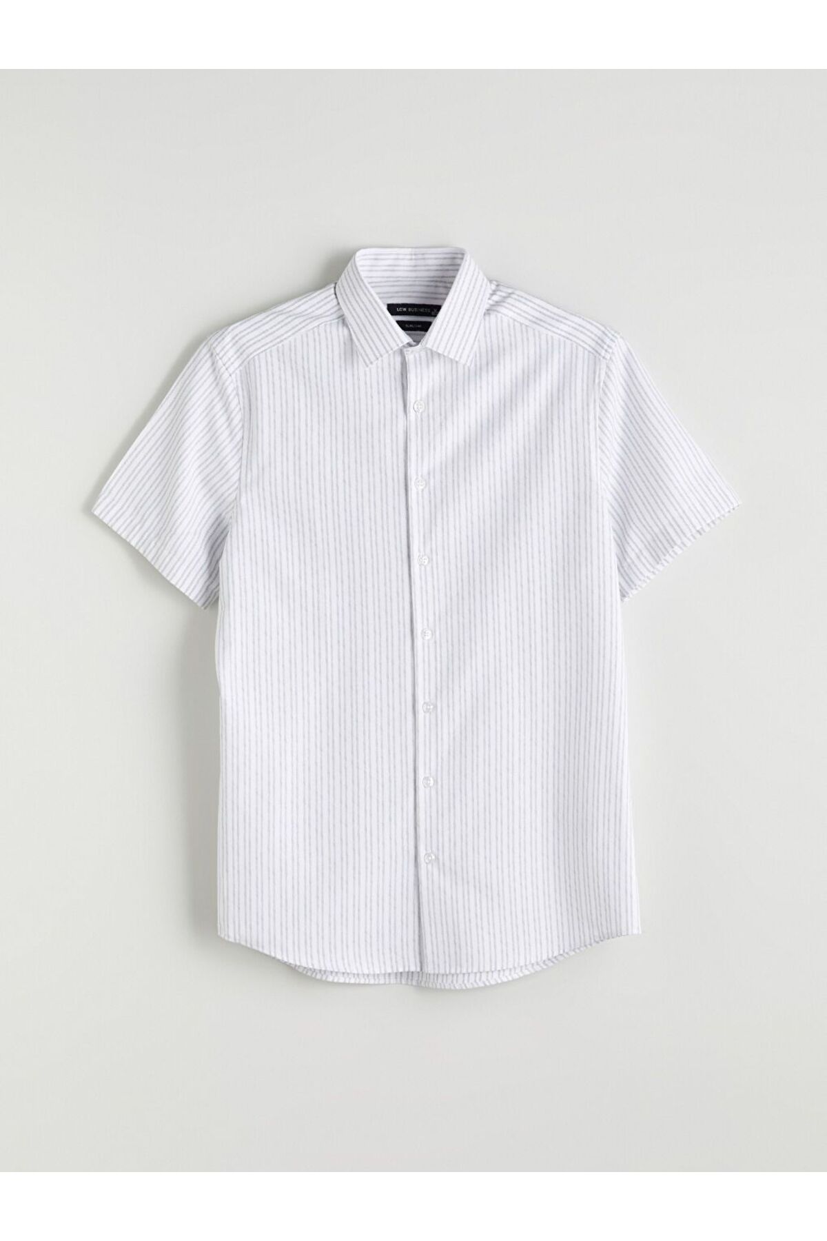 LC Waikiki LCWAIKIKI Formal Slim Fit Kısa Kollu Çizgili Erkek Gömlek