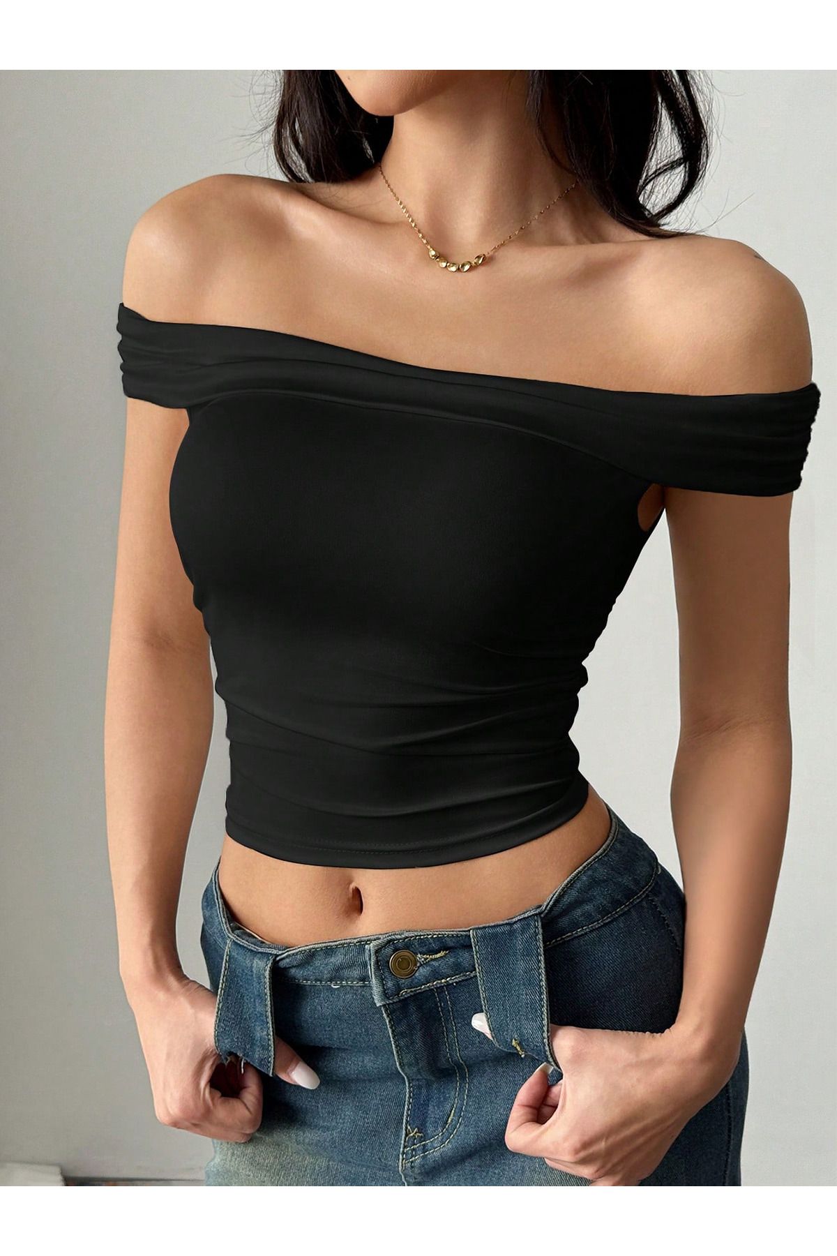 peelter Kadın Trend Kolsuz Madonna Yaka Bel ve Omuz Büzgü Detay Crop Top Bluz