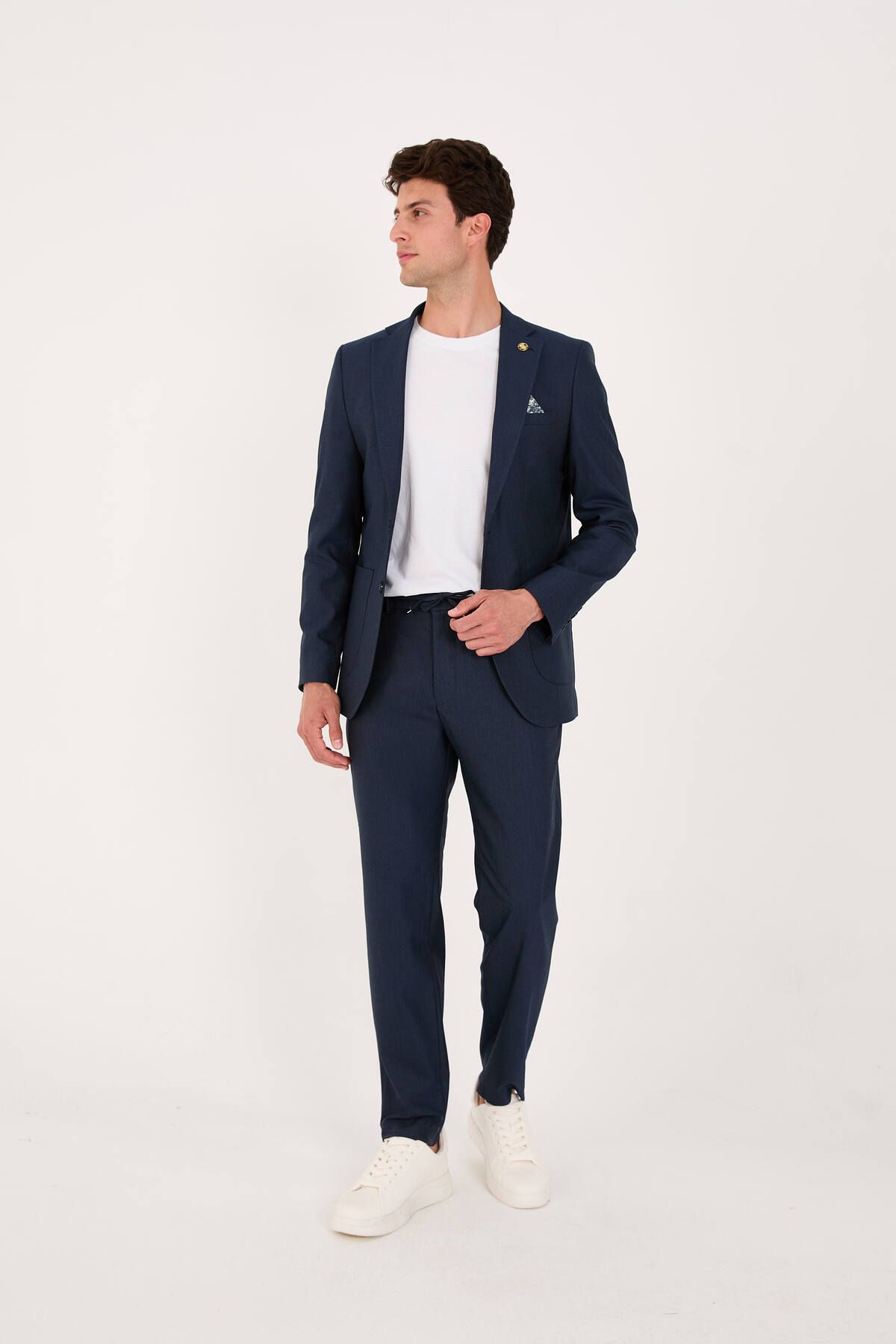 The Tailor Classics Dokulu Çift Yırtmaçlı Yarım Astarlı Takım Elbise
