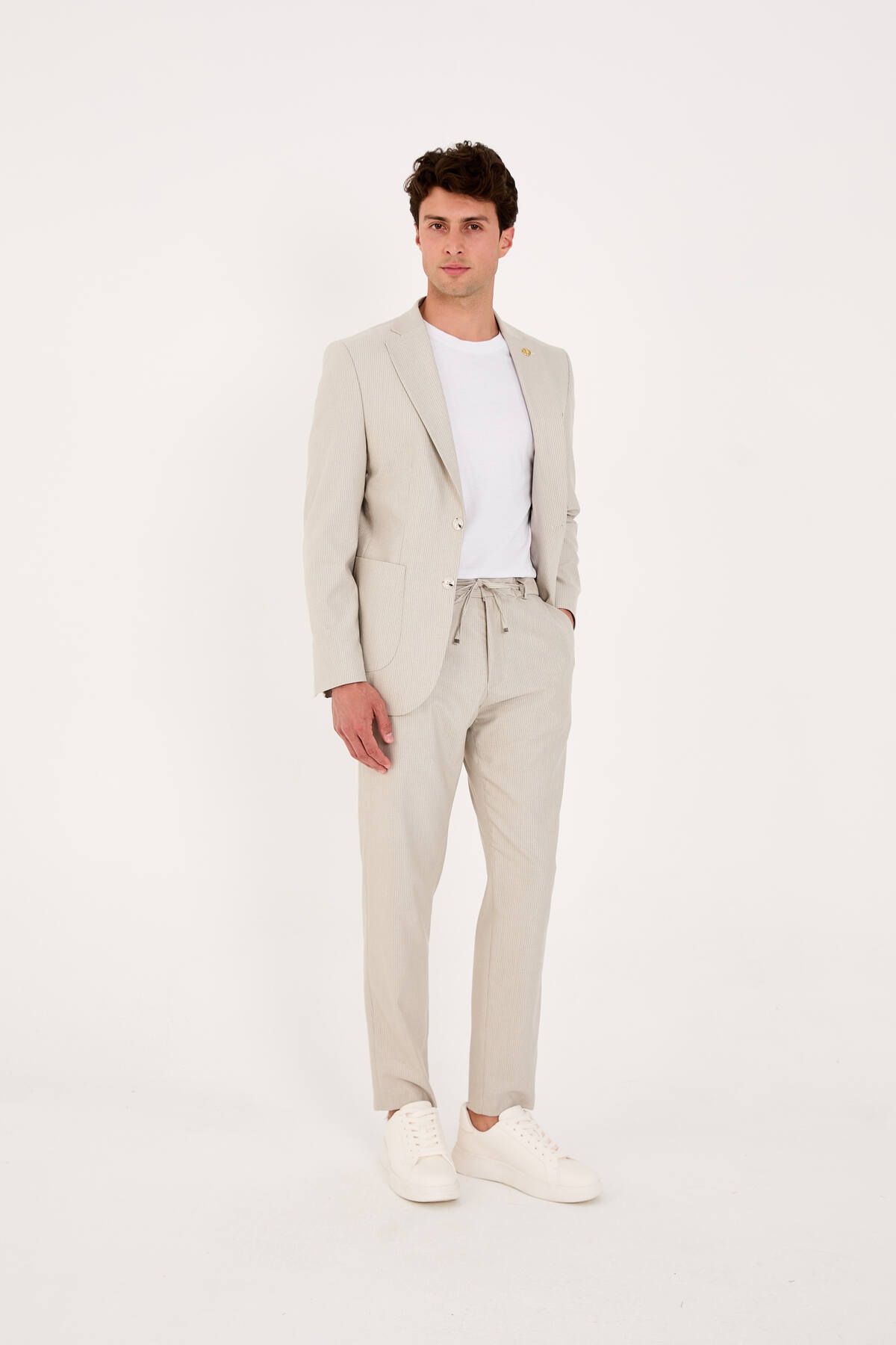 The Tailor Classics Dokulu Çift Yırtmaçlı Yarım Astarlı Takım Elbise