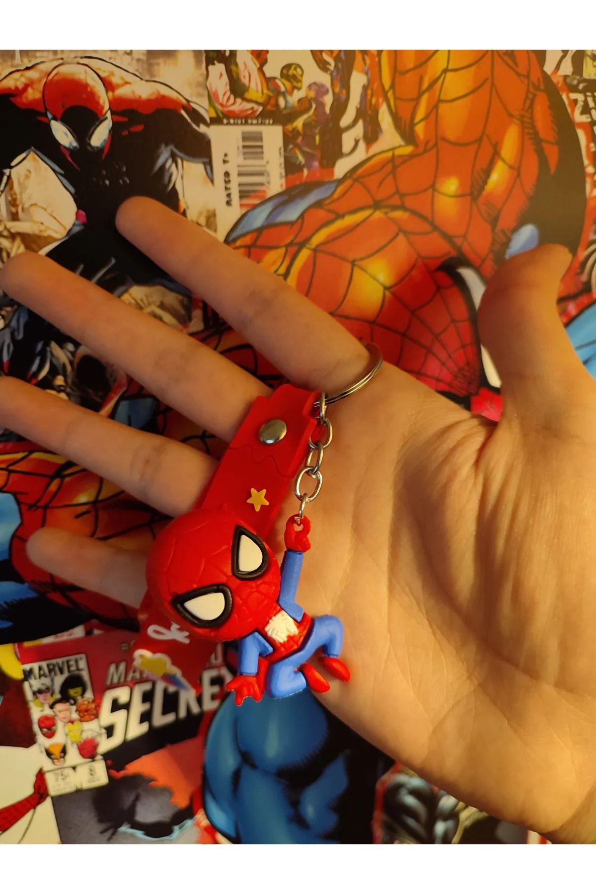 TAYEM Spiderman Örümcek Adam Anahtarlık, 3D Hediyelik Anahtarlık ve Çanta Süsü, Aksesuarı (1 Adet)