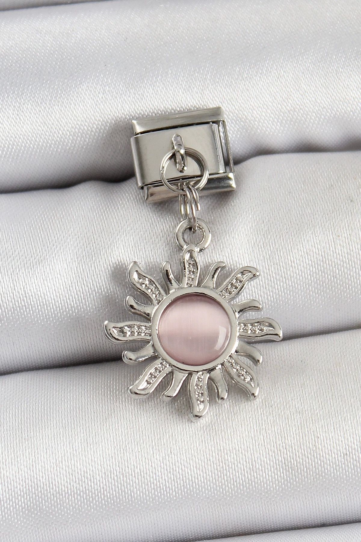 luz&pos 316L Çelik Sallantılı Zirkon Taşlı Güneş Model Gümüş Renk Nomination Charm
