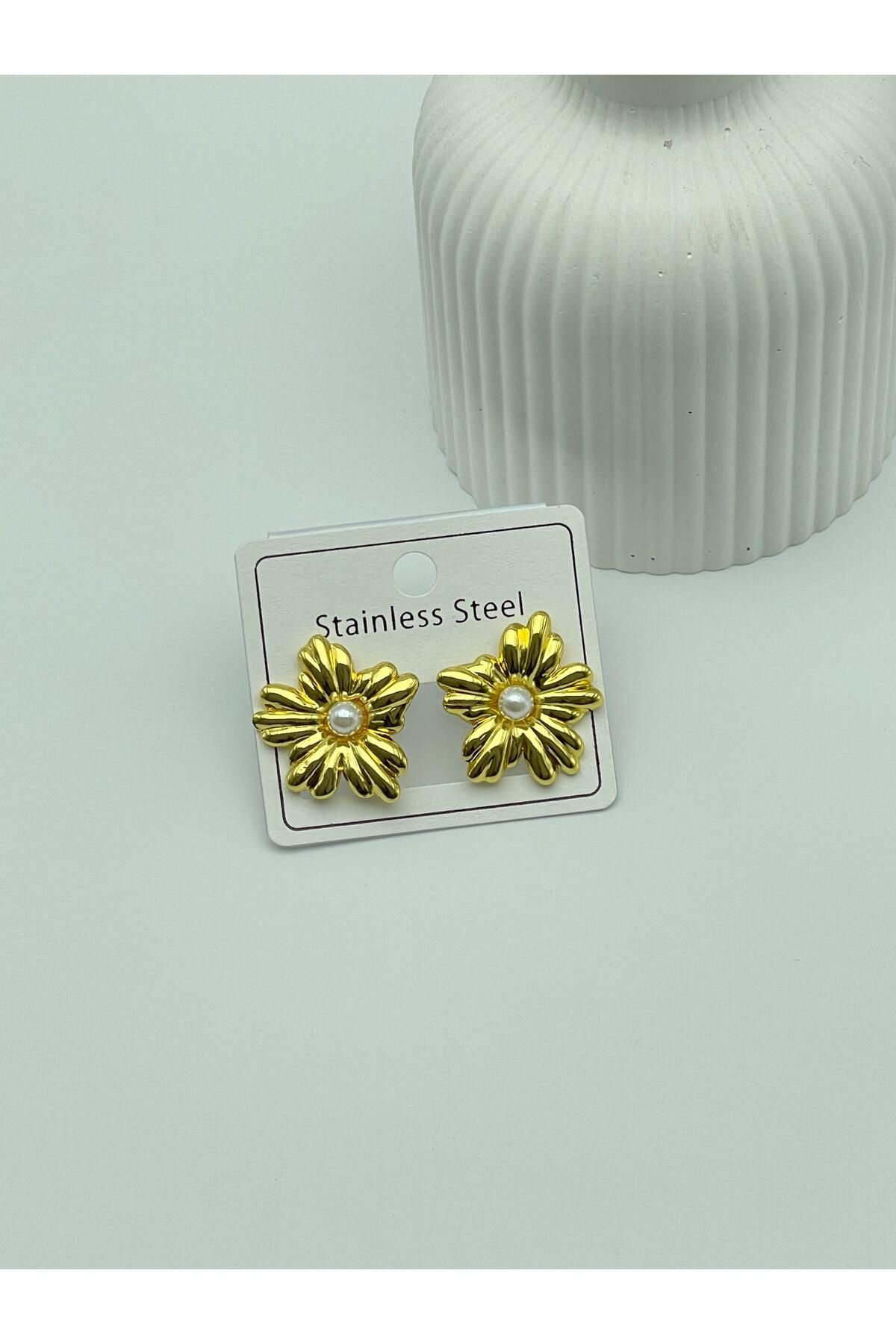ilvesa shop Yeni Sezon Kararmaz İncili Çiçek Model Çelik Küpe