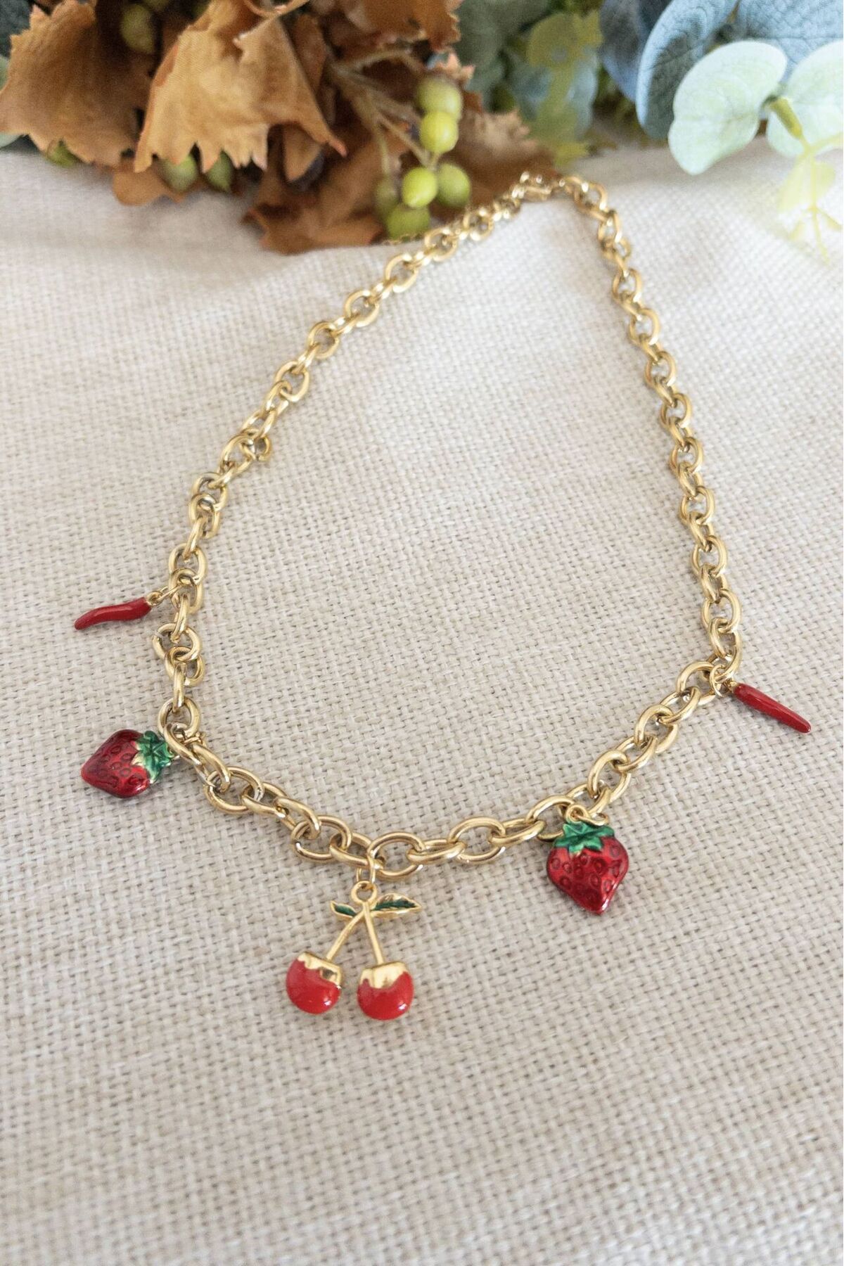 Petalia Kırmızı Charm Kolye