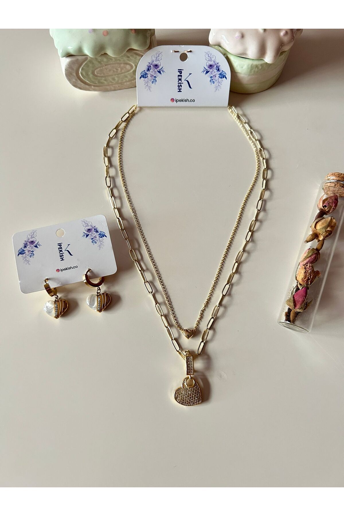 Cheecky Chic İpekish | Gold Renk Zirkon Taşlı Kalp Figürlü Çift Zincir Çelik Kolye ve Halka Küpe Seti
