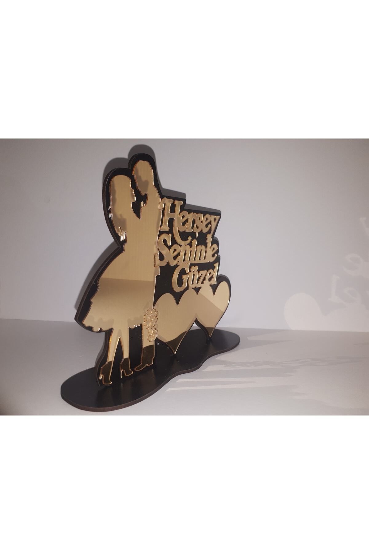 DEKORANLA Şık ve güzel tasarımlı dekoratif masa objesi, 20x15 cm, zarif görünüm