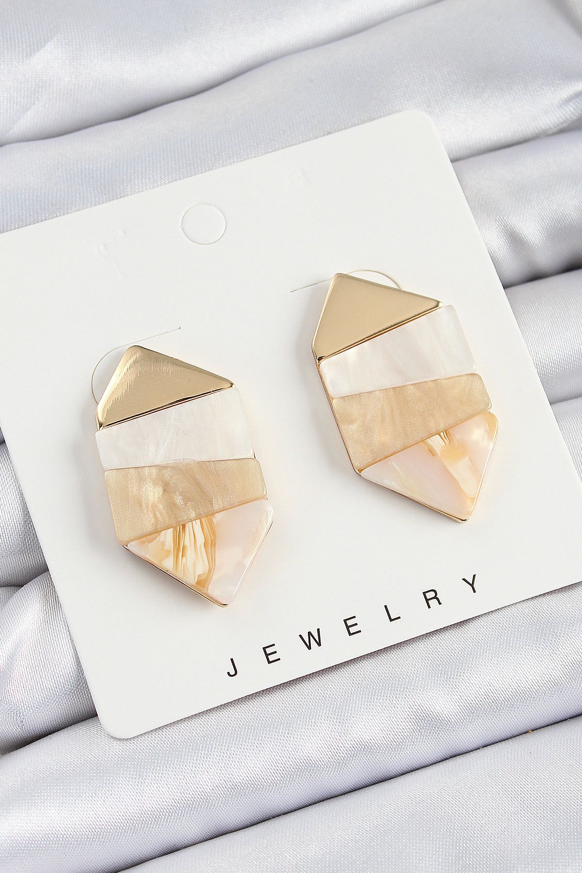 LovelymCo Pirinç Mermer Desenli Vintage Geometrik Model Gold Renk Kadın Küpe - Lisinya