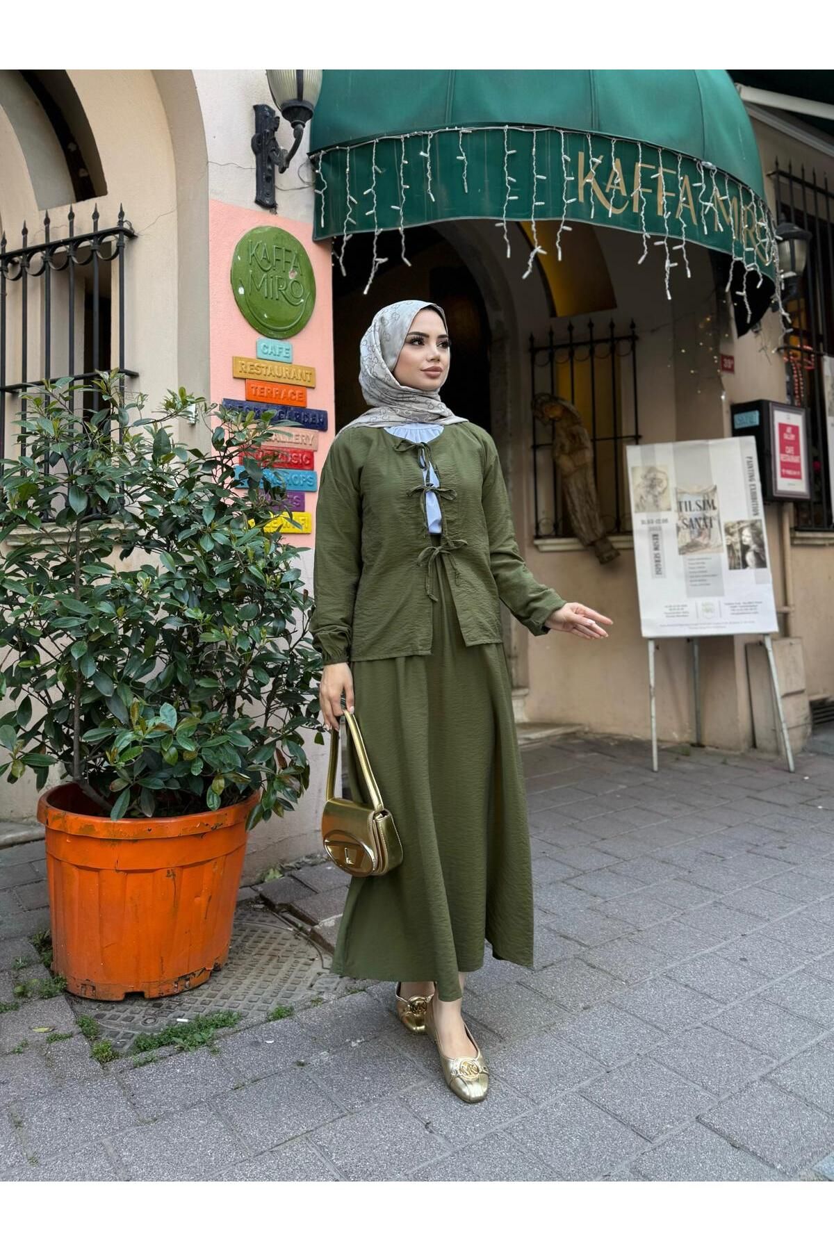 Moda Krash BAĞCIK DETAYLI KRASH ETEKLİ TAKIM