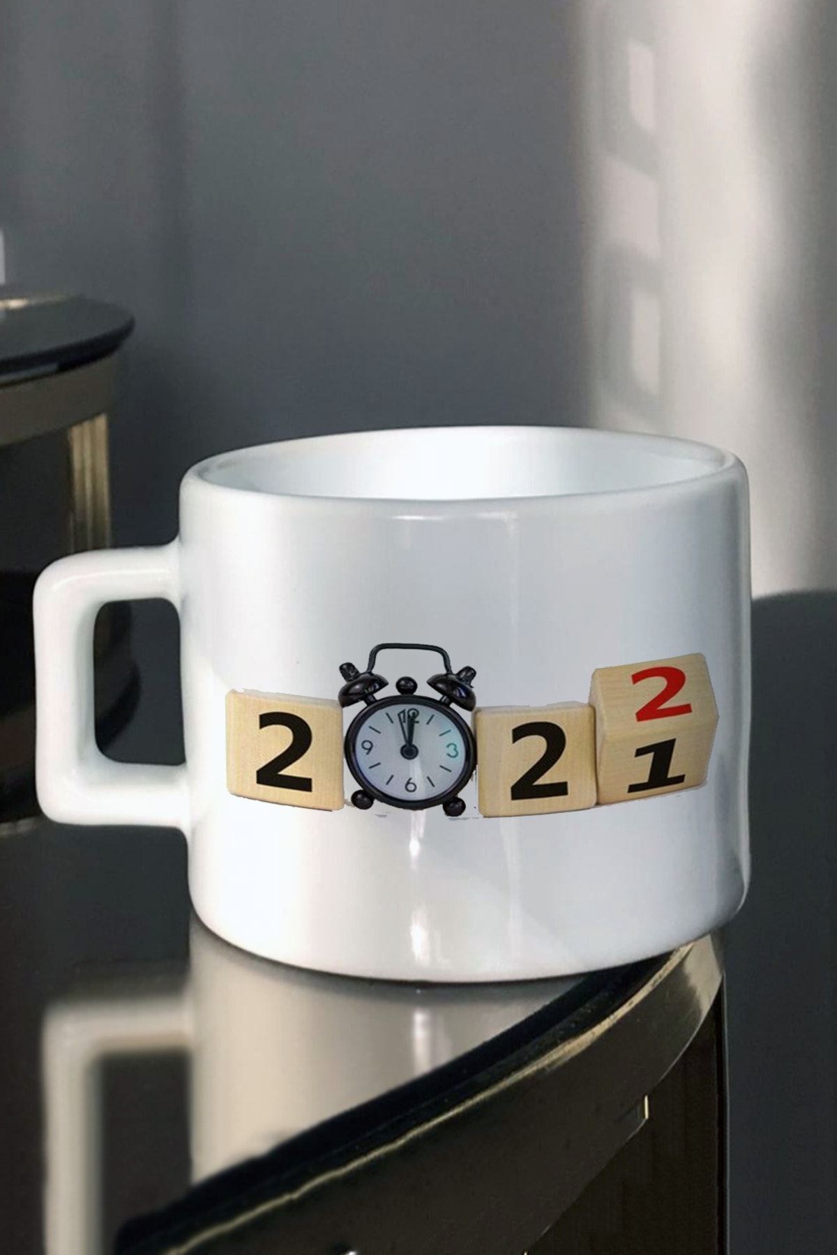 DEKORANLA 2022'ye Özel Tasarımlı Saatli Çay ve Kahve Fincanı, Şık ve Eğlenceli Hediye