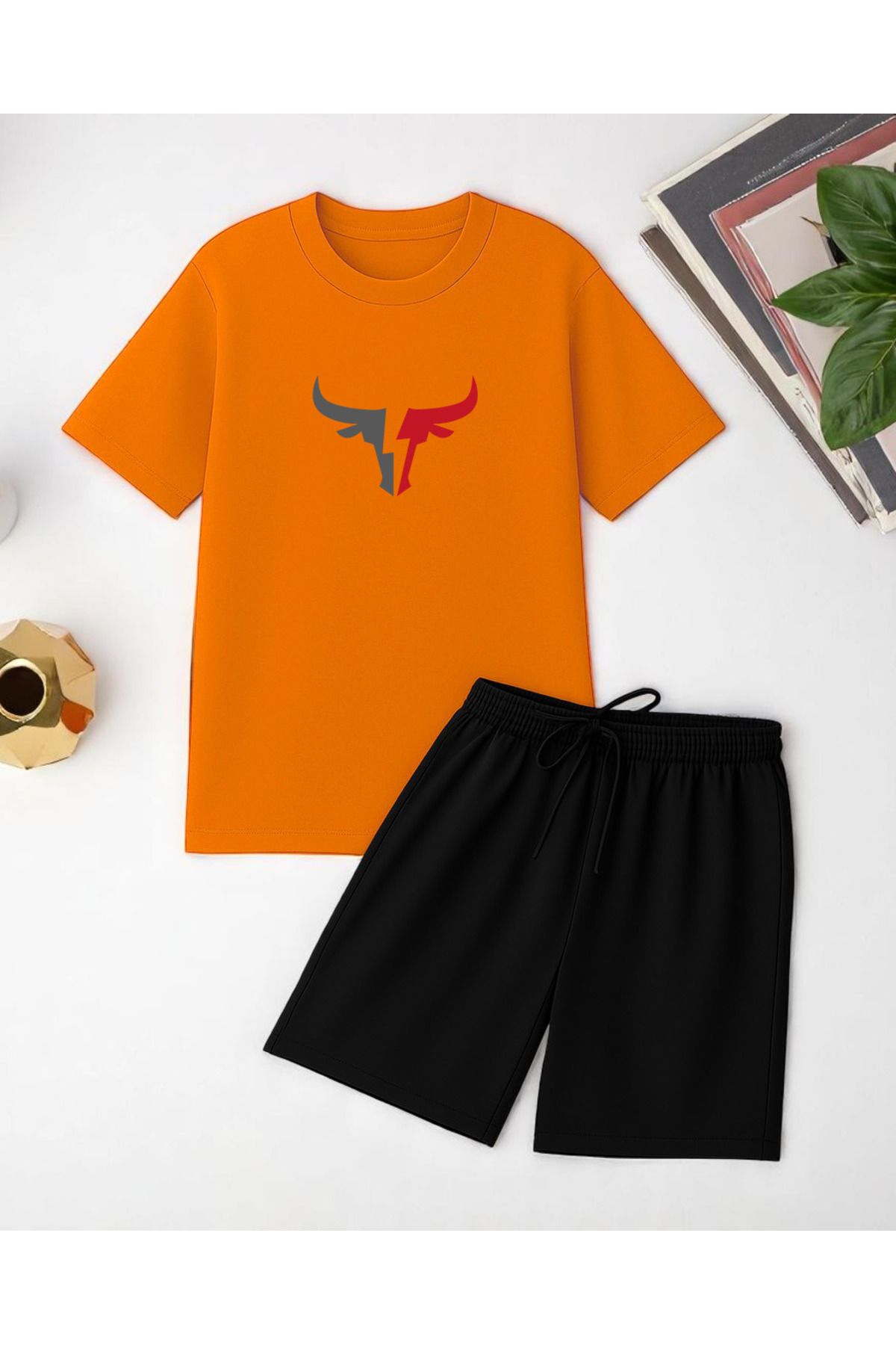 uyguntarz Unisex Boğa Baskılı Tasarım Şort Takım