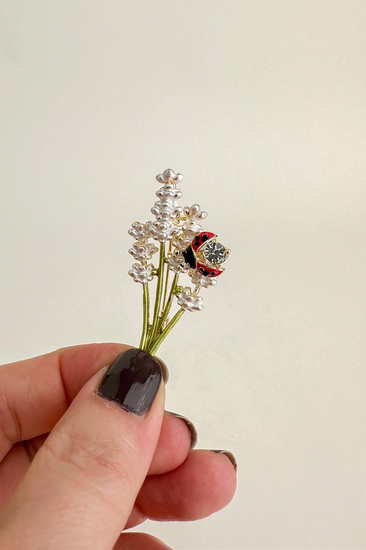 Modex Uğur Böceği Detay Lavanta Çiçeği Broş (5cm)