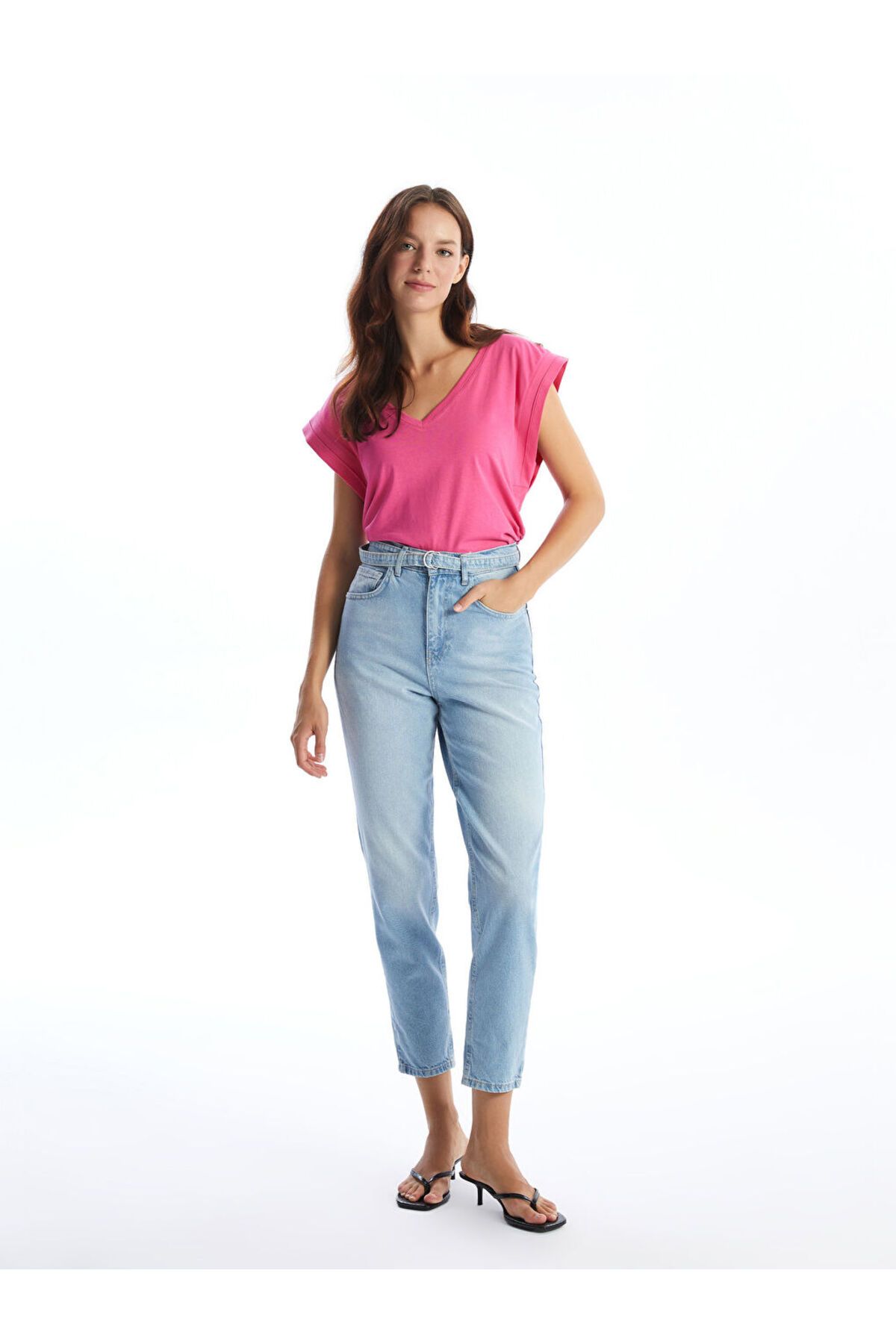 LC Waikiki Beli Kemerli Mom Fit Kadın Jean Pantolon