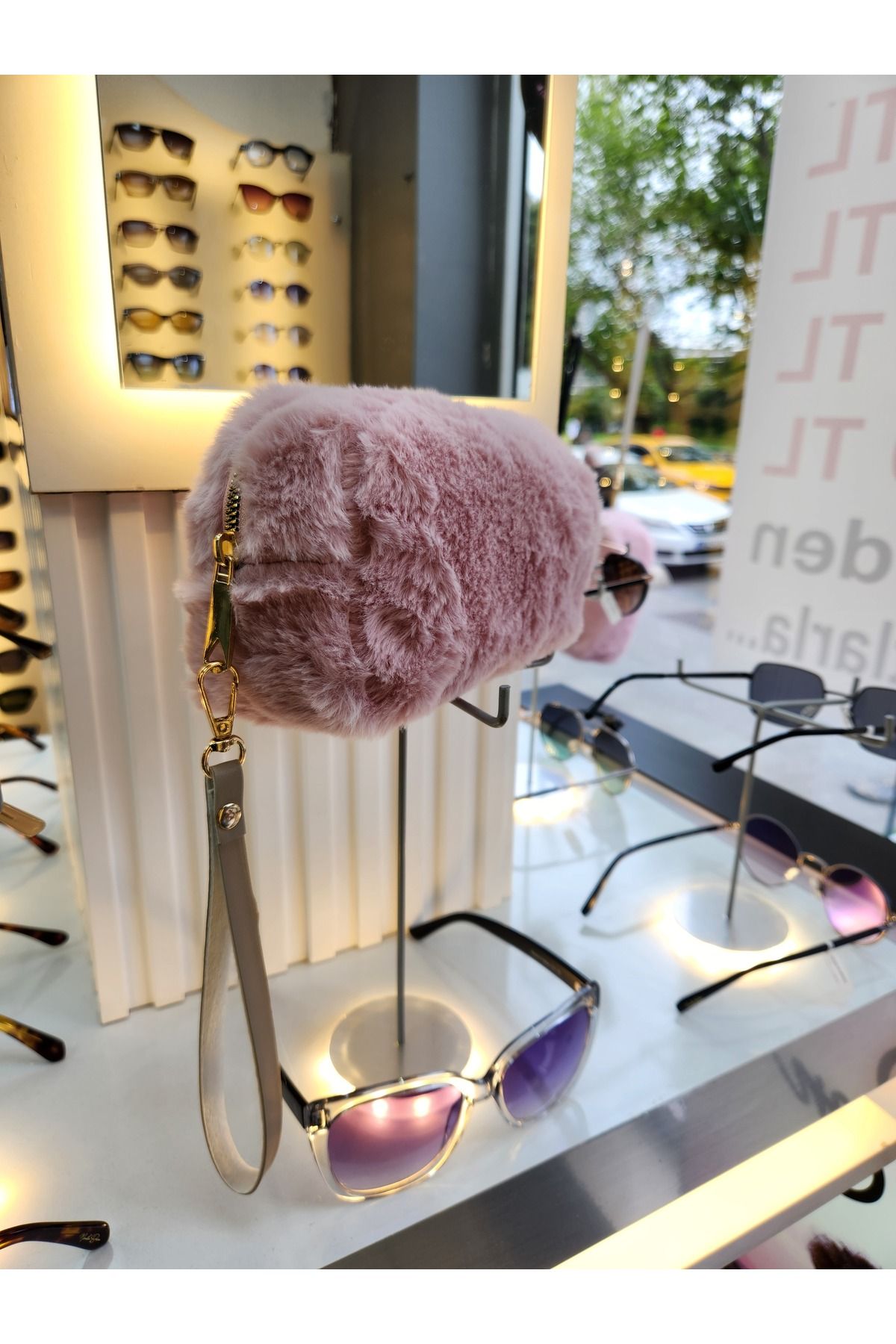 Home PUFFY PİNK YUMUŞAK PEMBE GÖZLÜK KILIFI