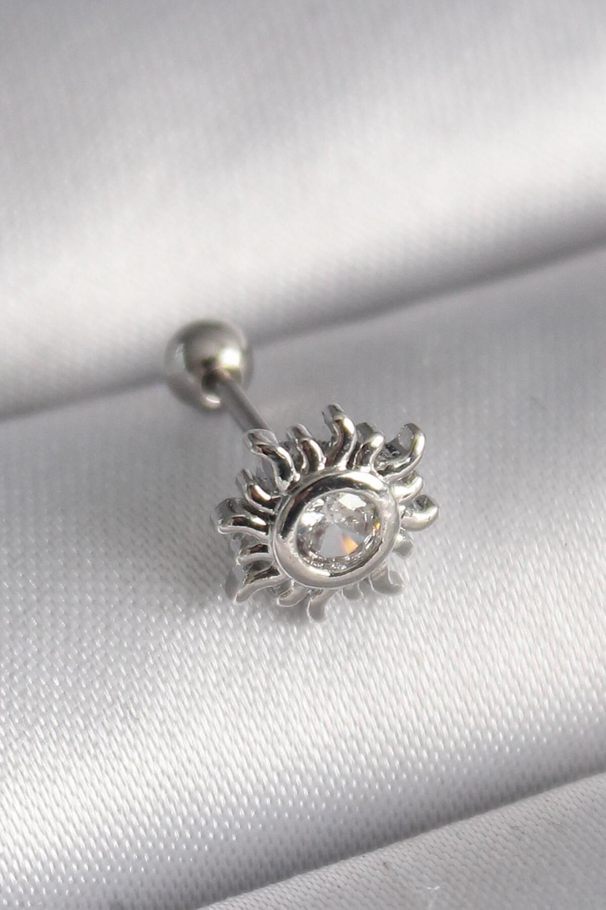 AfraBeauty 316L Çelik Gümüş Renk Zirkon Taşlı Güneş Tragus Piercing
