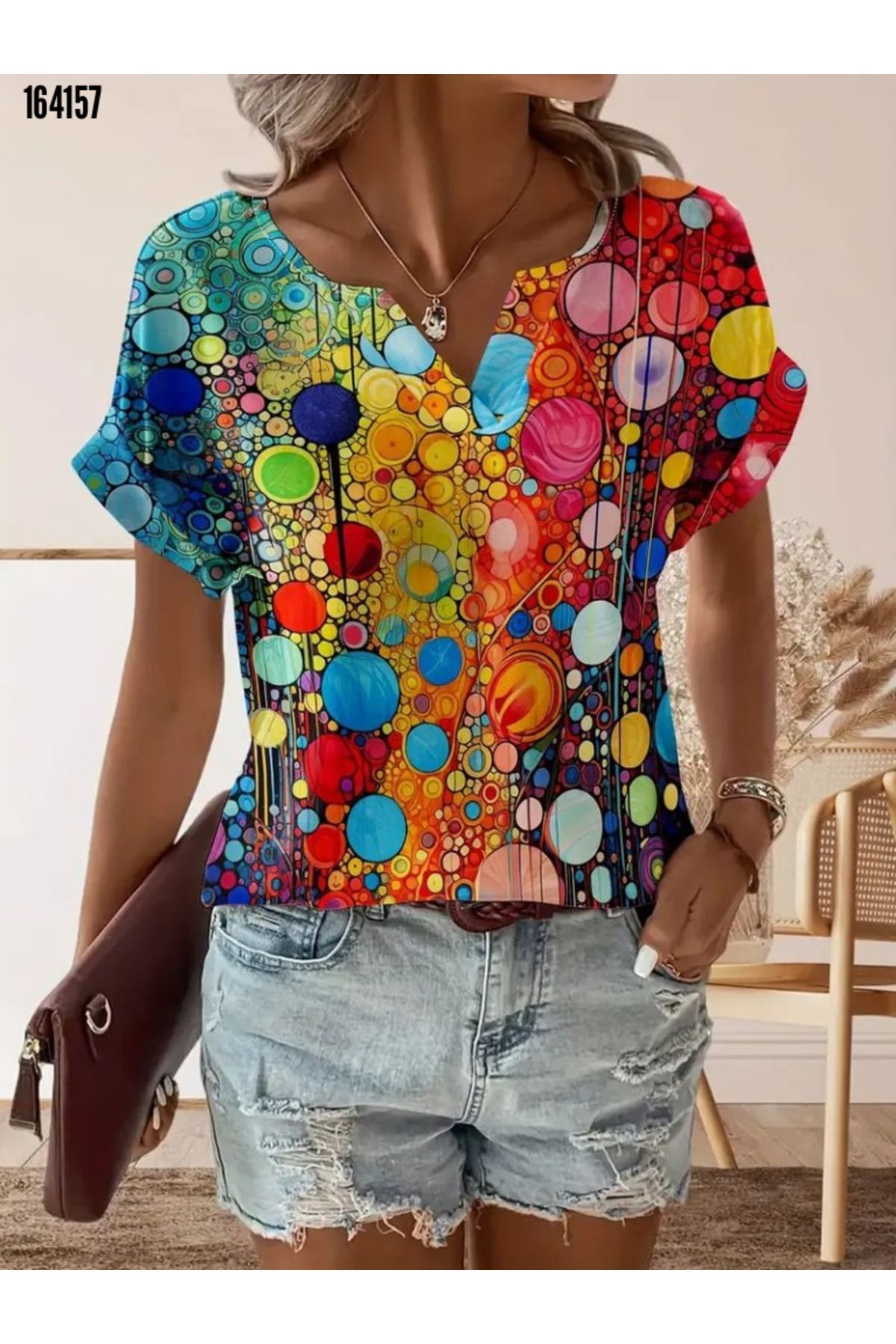 Modayakamoz V Yakalı Kadın Süprem Bluz – Kısa Kollu ve Desenli Model