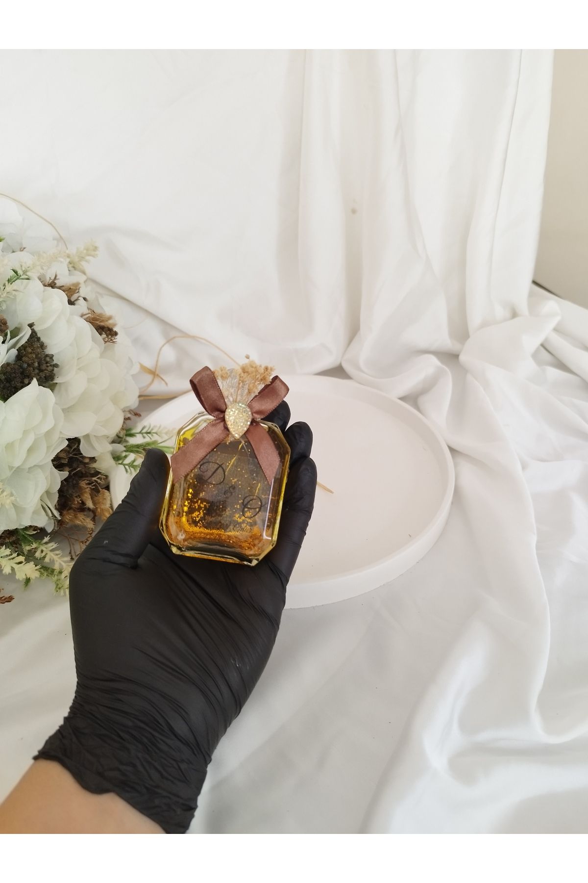 LADYBİRDTASARIM Kişiye Özel Stickerlı kurdela detay 50 ml dikdörtgen cam şişede gold simli kolonya 50 adet