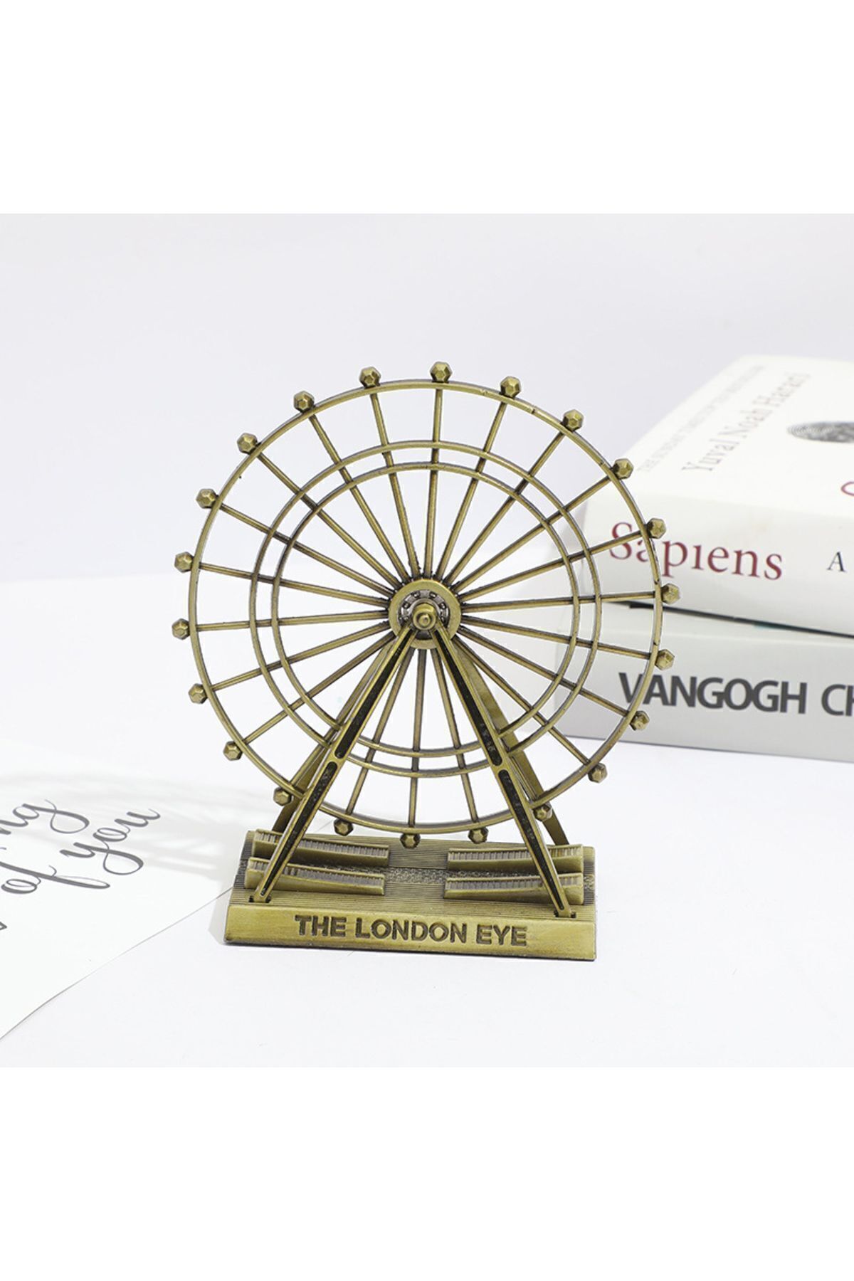 Elioure 15 cm Metal Dönme Dolap Biblo, Dekoratif ve Şık Tasarım