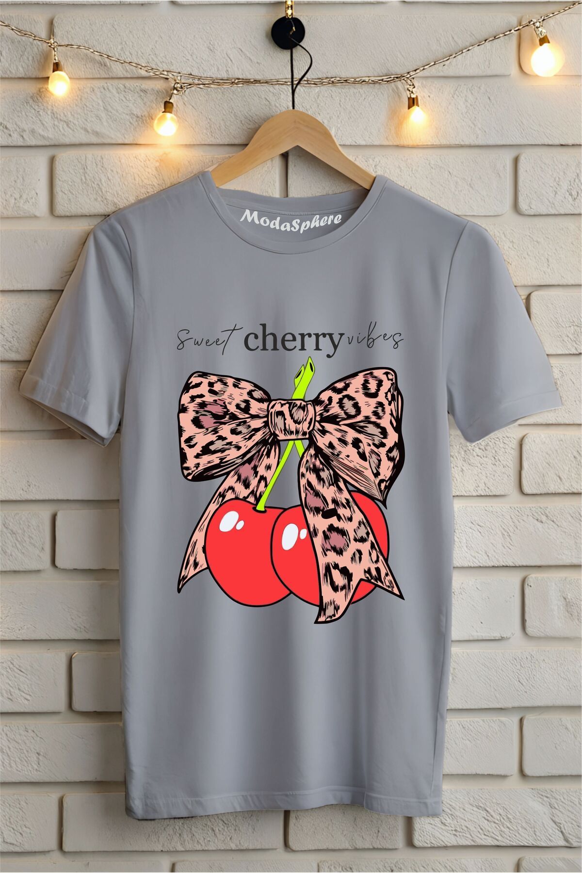 ModaSphere Sweet Cherry Baskılı Unisex Tişört