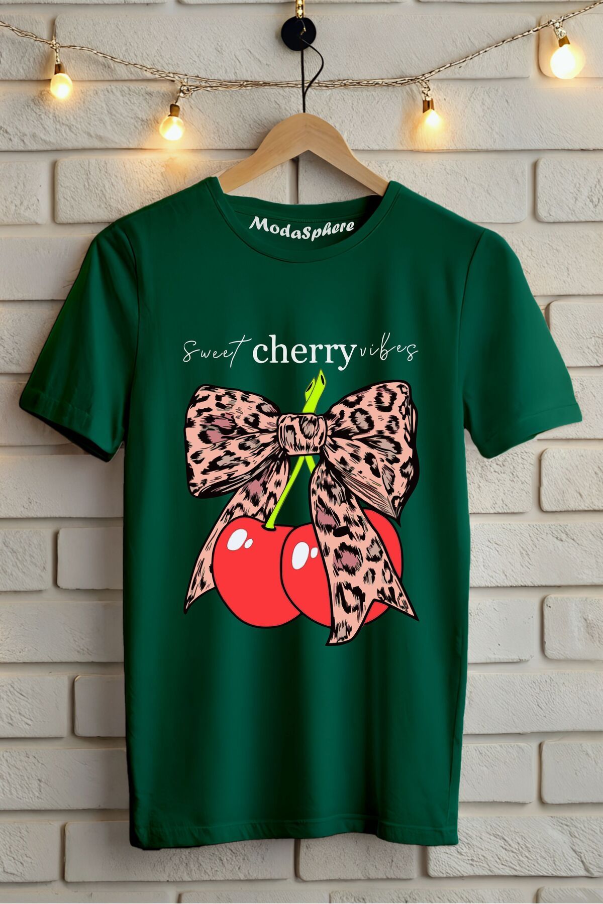 ModaSphere Sweet Cherry Baskılı Unisex Tişört
