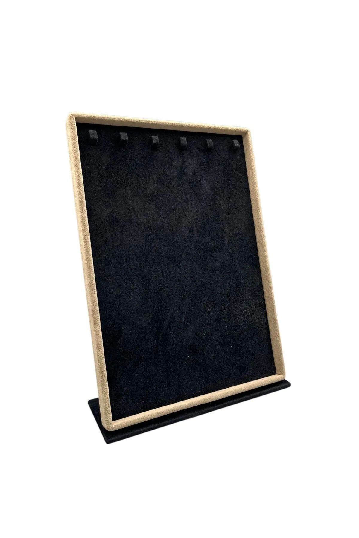 DEKORANLA Süet Kumaş Siyah Tırnaklı Stand, 34x24 cm, şık ve kullanışlı aksesuar.
