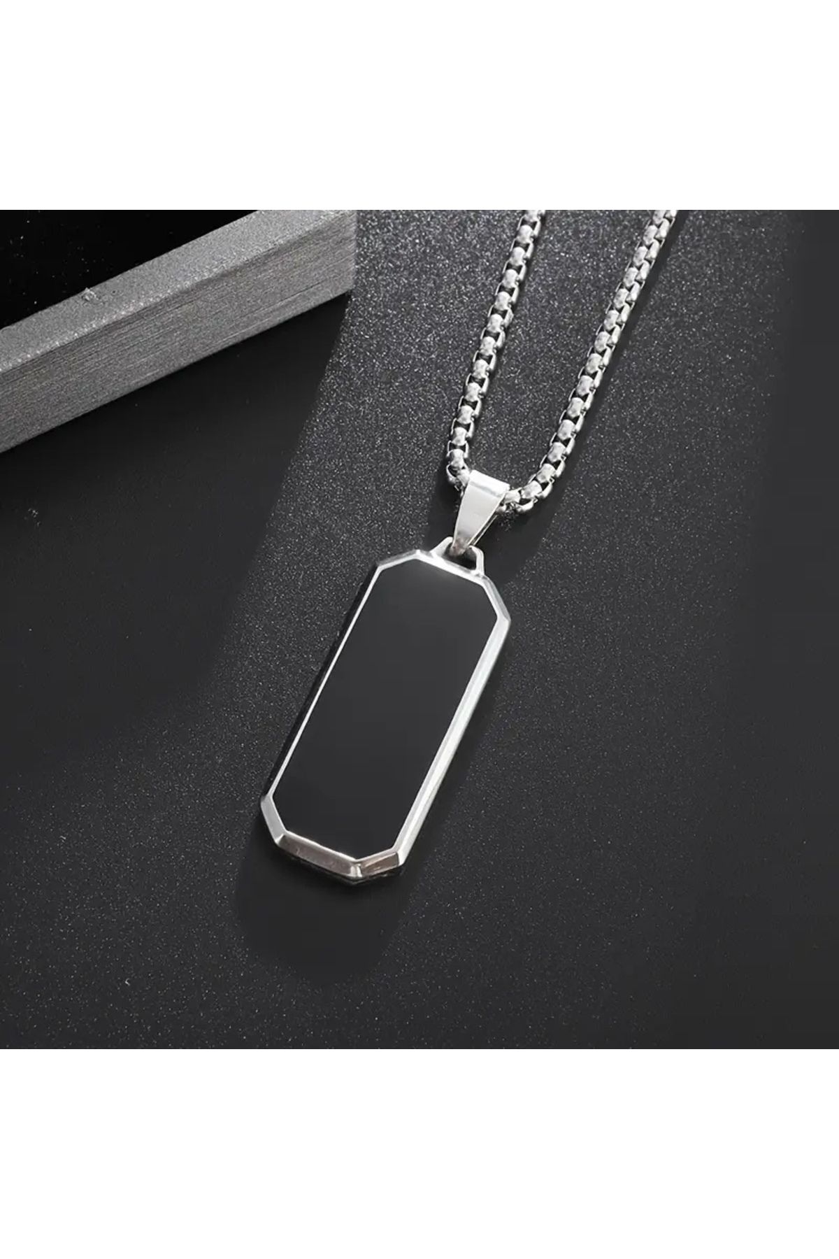 idilia jewery Erkek Siyah Plakalı Paslanmaz Çelik Kolye – Modern ve Şık Tasarım