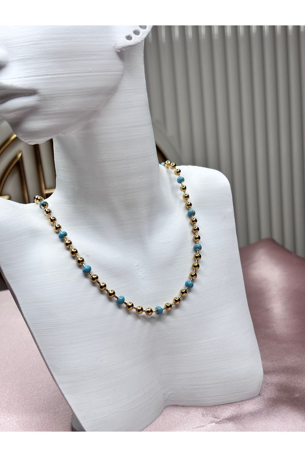 Glamour Mavi boncuklu top gold çelik kolye
