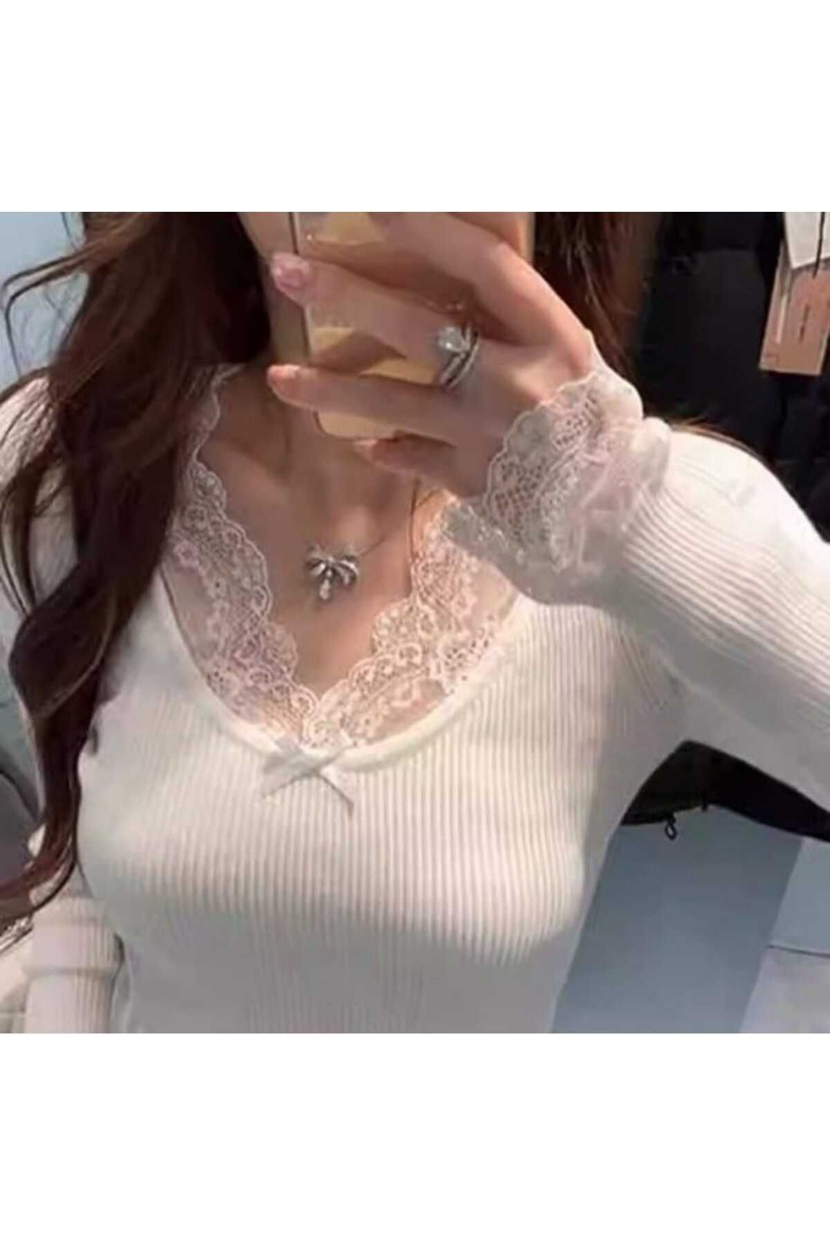 İsra Ayyıldız Moonstar Collection dantel detaylı Pinterest tam boy bluz