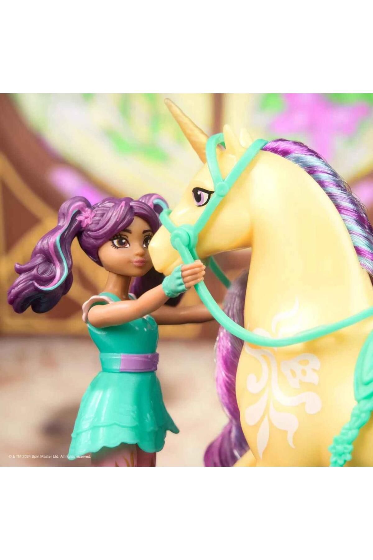 Unicorn Academy-Unicorn Academy Playset - Unicorn Leaf and Ava Doll 4
