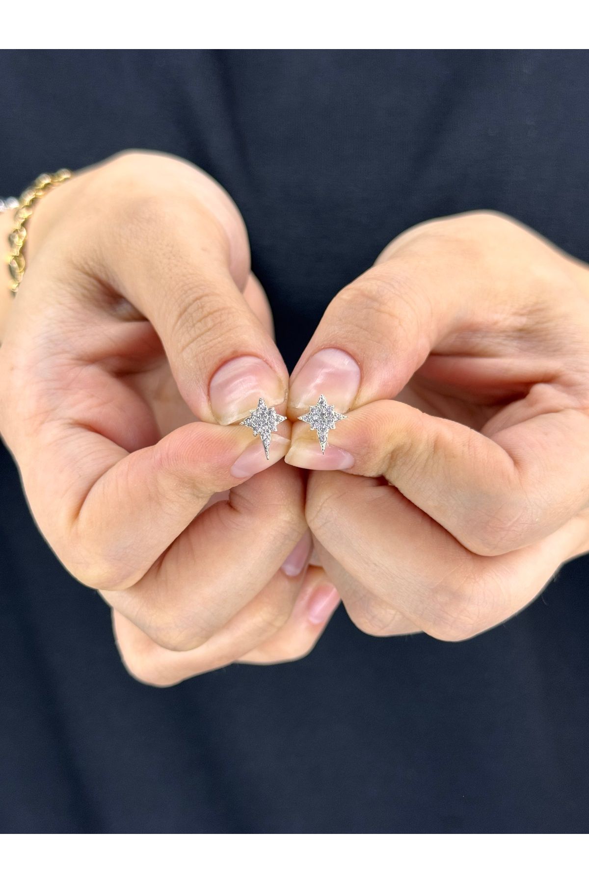 Azra Silver&Aksesuar 925 Ayar Zirkon Taşlı Kutup Yıldız Gümüş Küpe