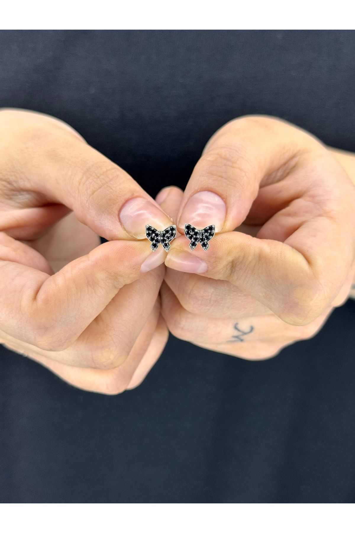 Azra Silver&Aksesuar 925 Ayar Siyah Taşlı Kelebek Model Gümüş Küpe