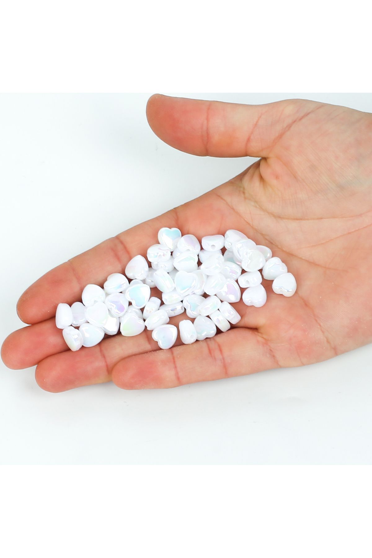 yfhobi 25 gram - 9 mm Beyaz Janjanlı Kalp Desen Plastik Boncuk ( 25 gram- 120-125 Adet Arası )