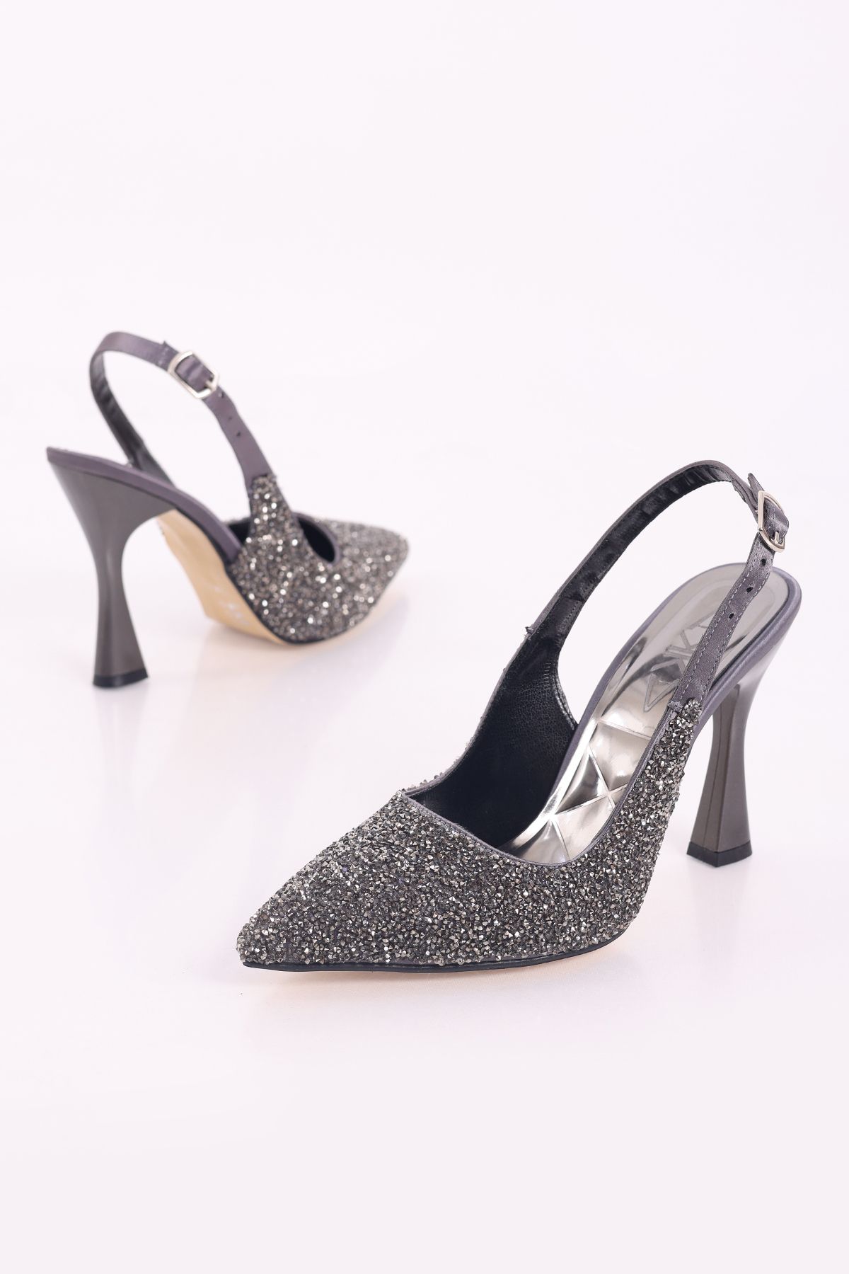 SHOESSHOPS Arkası Açık Taş Kaplama Abiye Kadın Topuklu Ayakkabı Stiletto