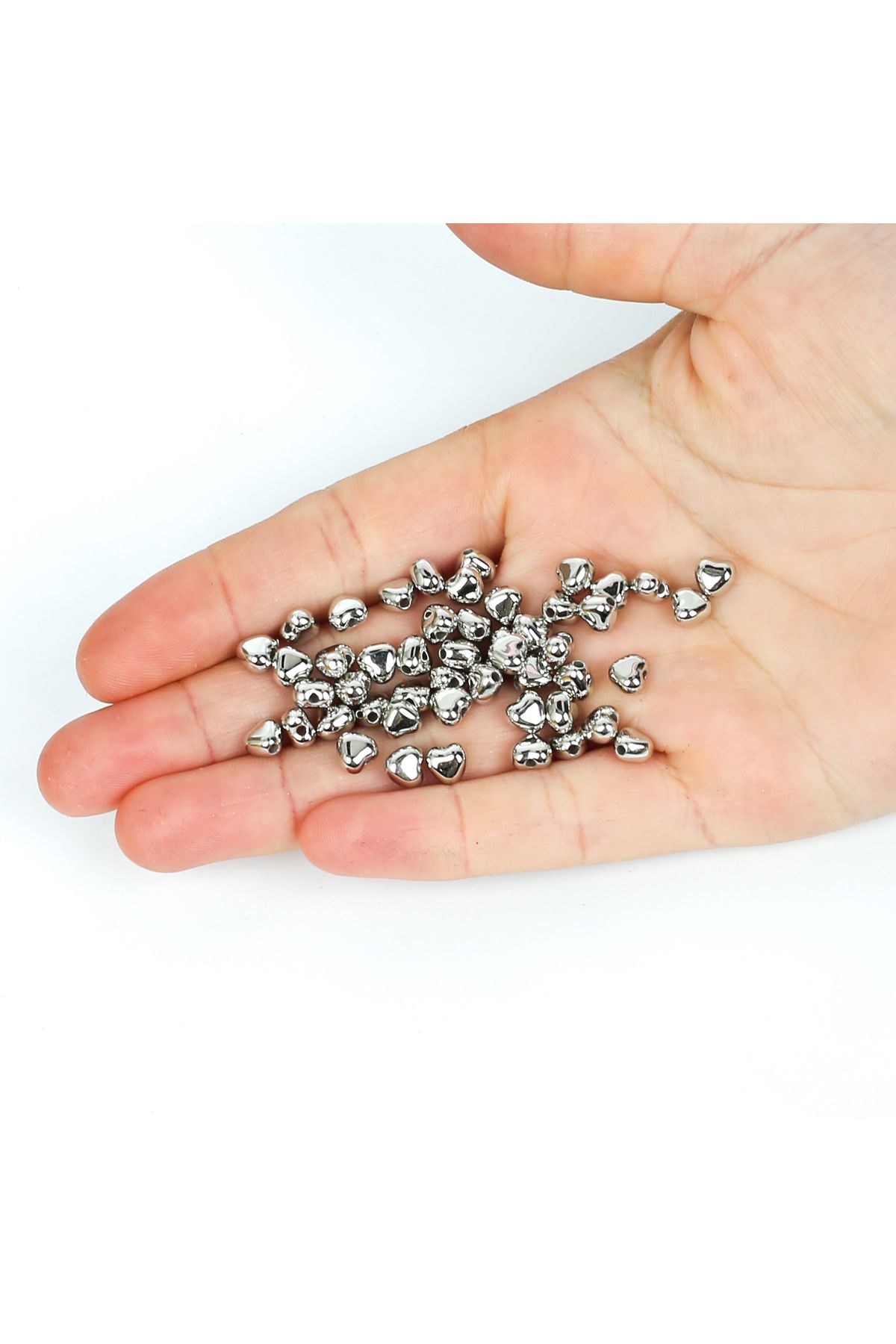 yfhobi 20 gram - 6 mm Nikel Kaplama Kalp Desen Plastik Boncuk (20 gram - 190-200 Adet Arası)