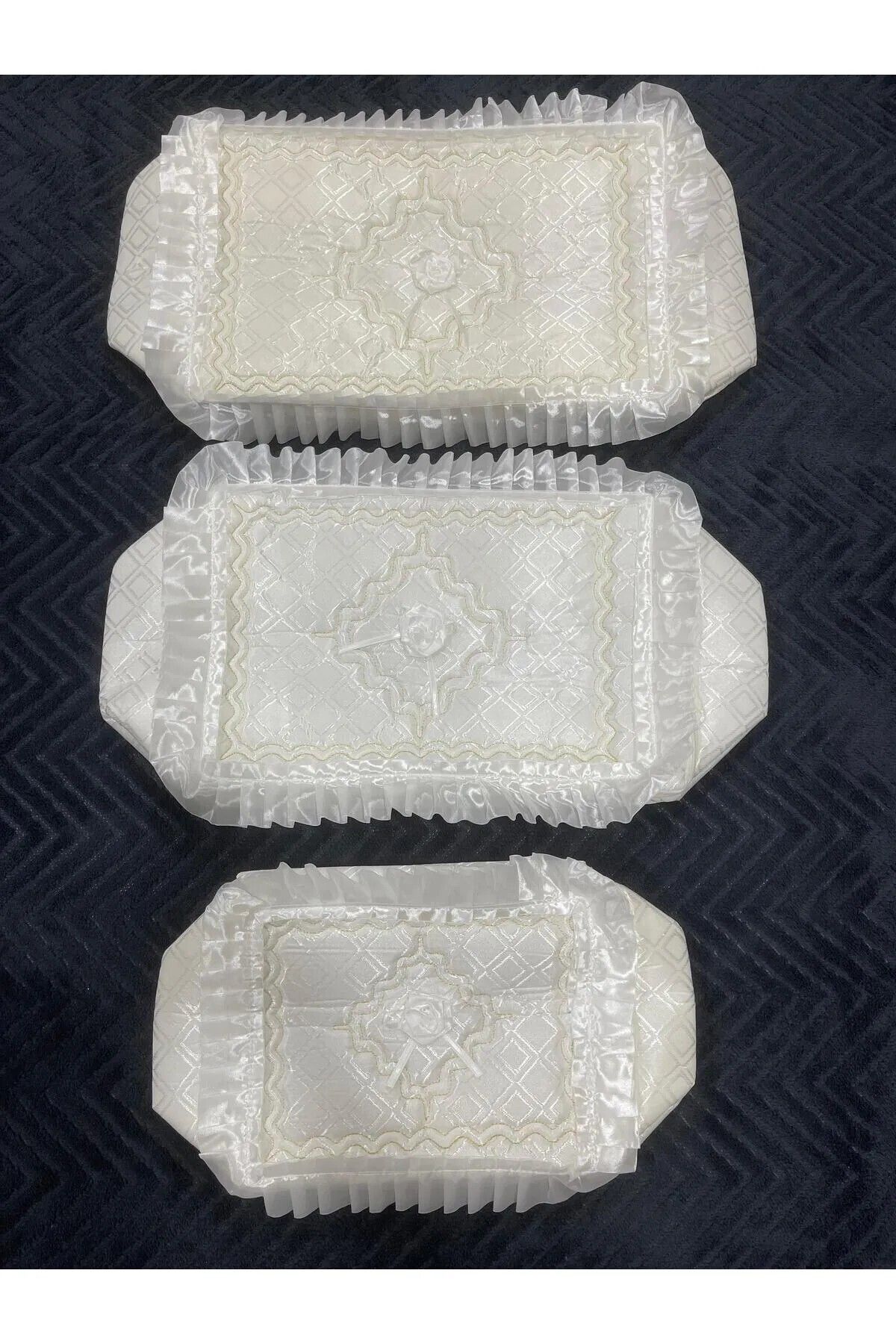 AboutThePerfect Beyaz Gold İşlemeli 3'lü Set Hurç ve Bohça, Nişan ve Düğün için şık seçenek