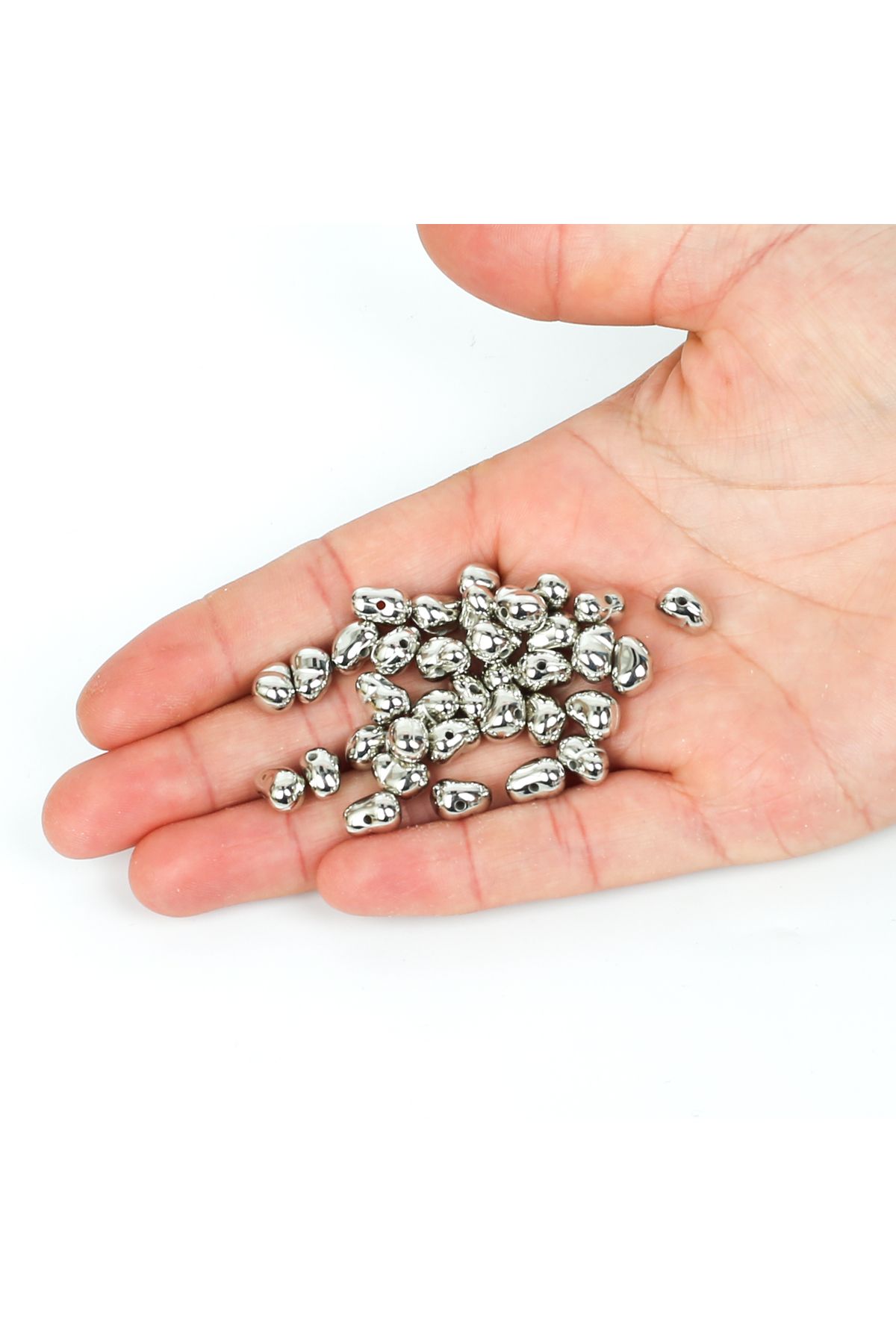 yfhobi 20 gram - 6x9 mm Nikel Kaplama Kalp Desen Plastik Boncuk (20 gram - 80-85 Adet Arası)