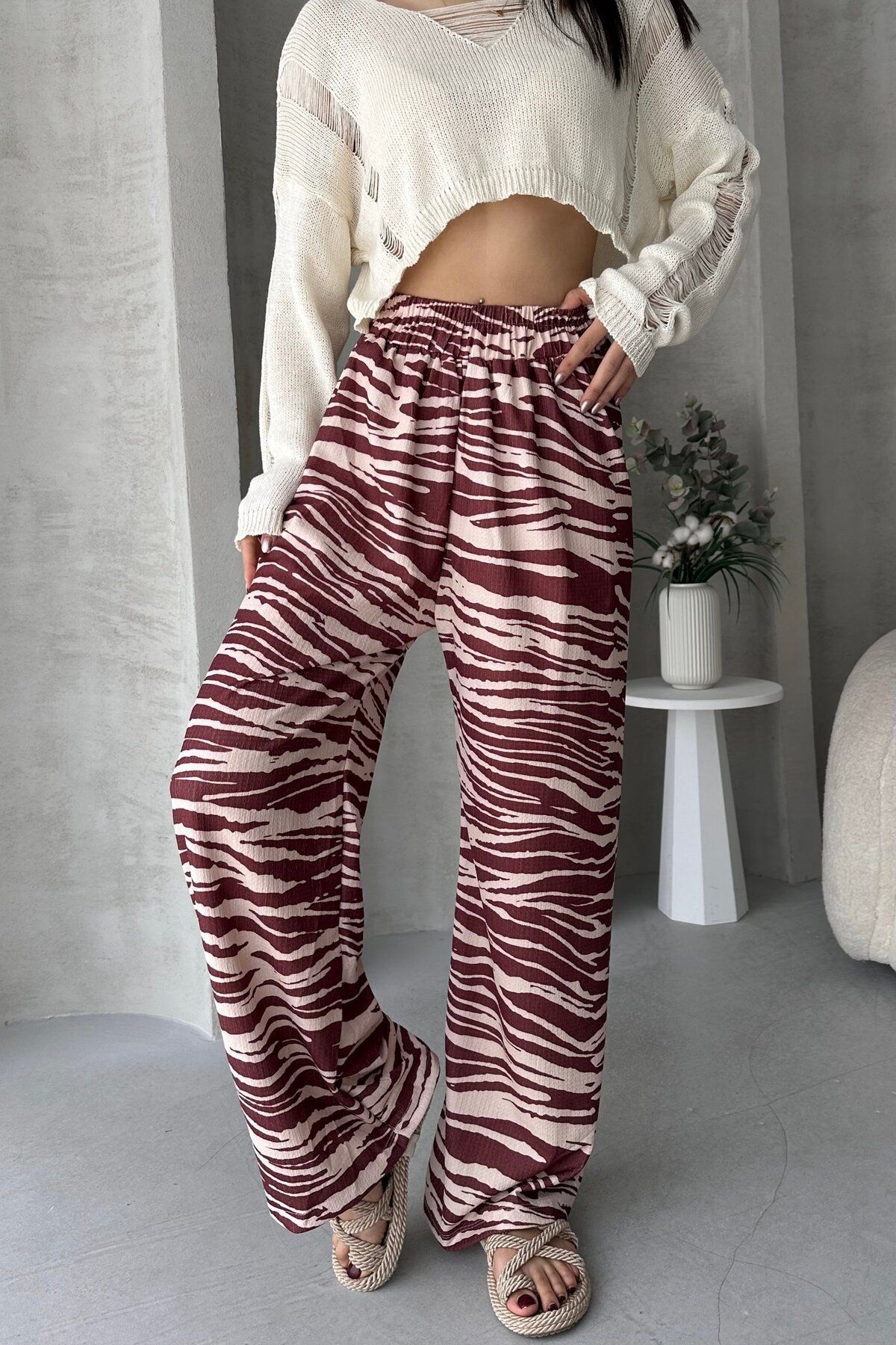 Pink Stil Desenli Beli Lastikli Bürümcük Pantolon