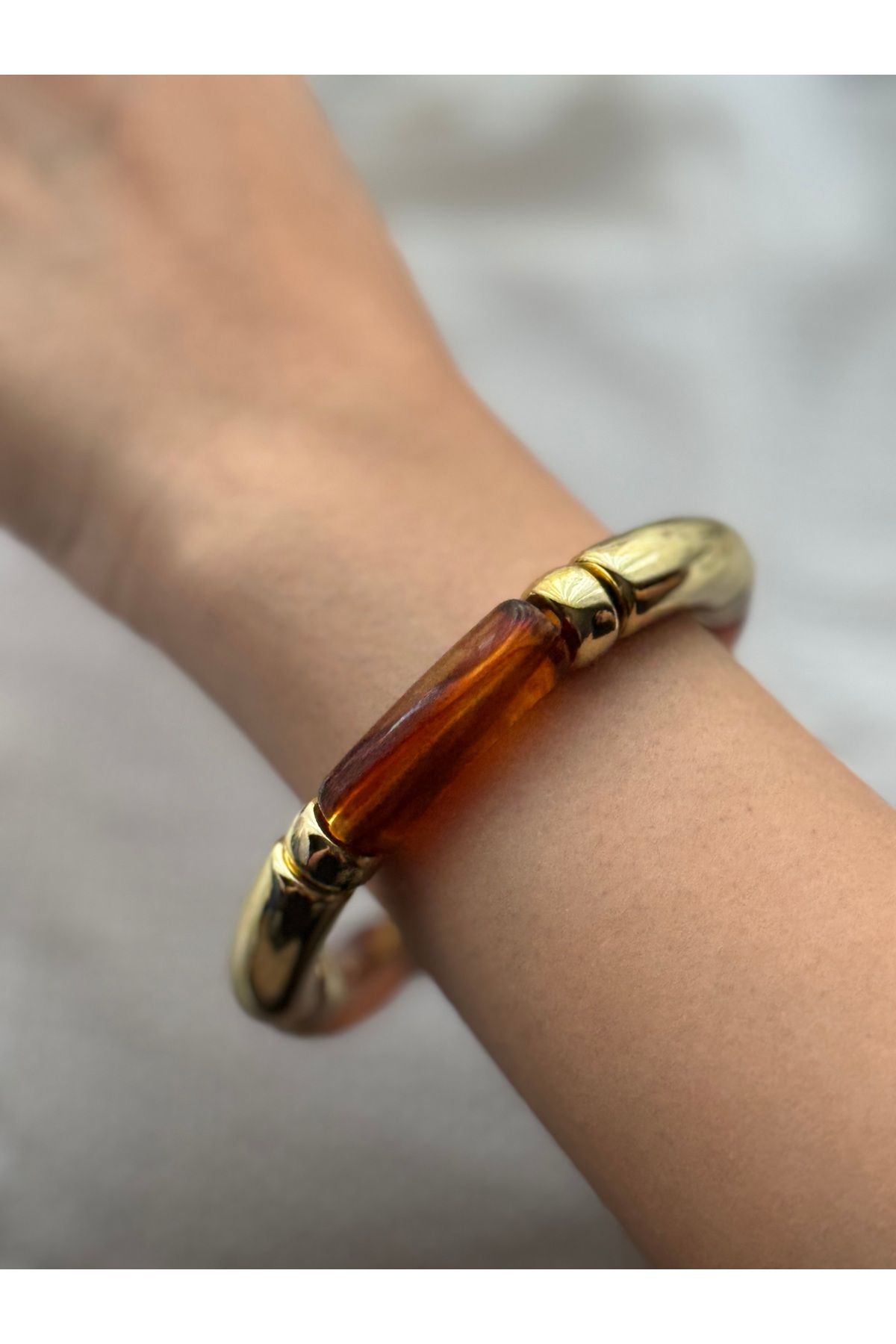 MODA-Model Bone Colorless Elastic Bracelet 1