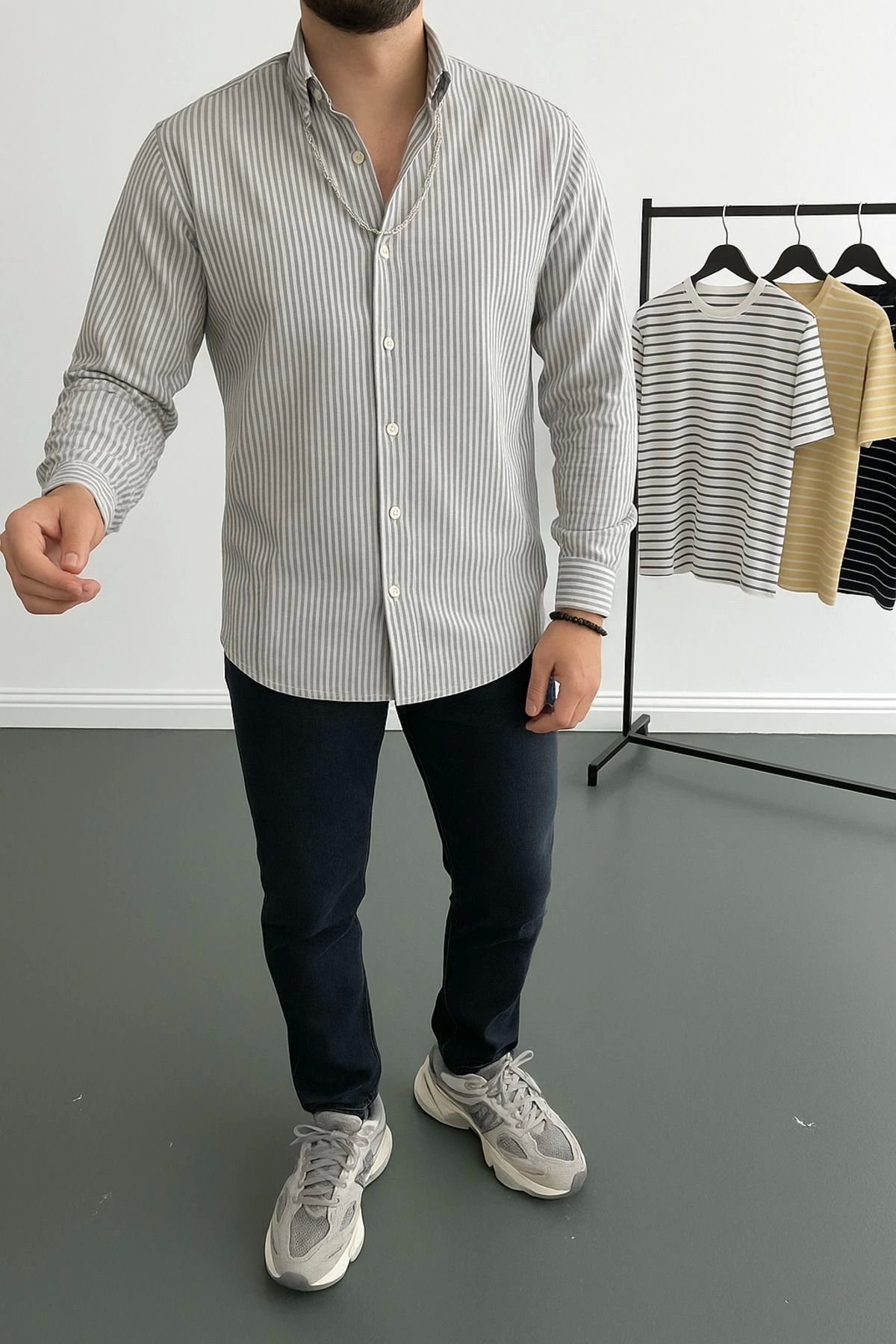 LC Waikiki LC WAIKI Slim Fit Uzun Kollu Düğmeli Kolay Ütü Çizgili Şık Premium Erkek Hediyelik Sevgili Klasik Sp