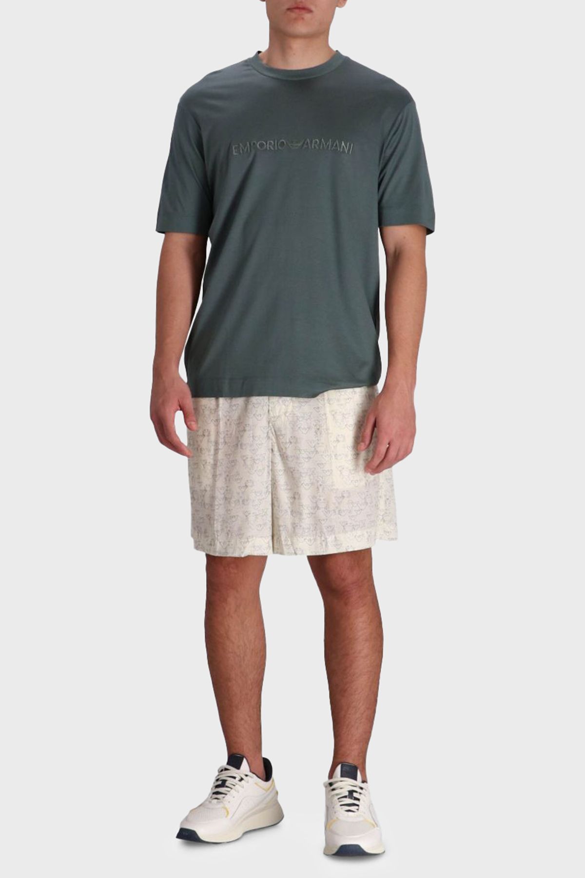 Emporio Armani Comfort Fit Lastikli Bel Kartal Logolu Bermuda Short Erkek SHORT EM001846 AF15260 MB0