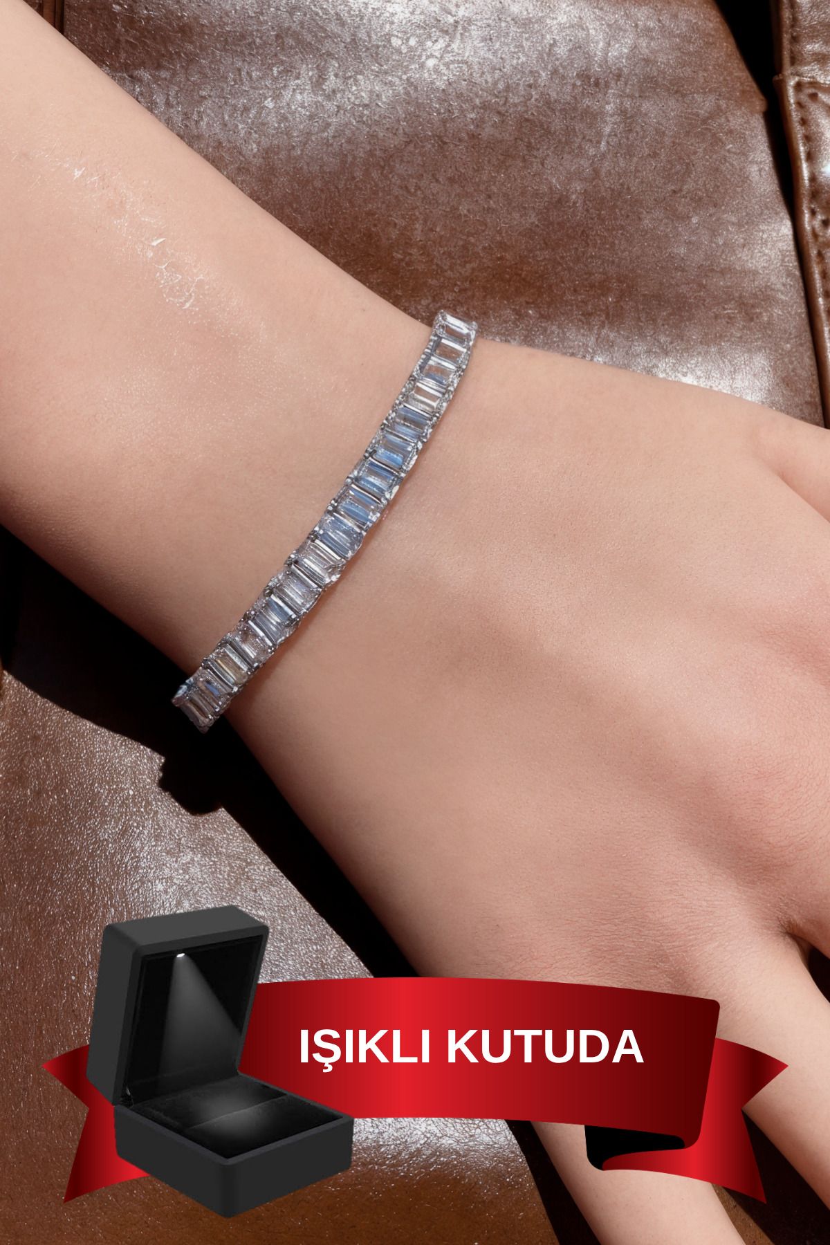 CARAT STONE Pırlanta ışıltılı 925 ayar gümüş ışıklı kutuda su yolu baget kadın bileklik