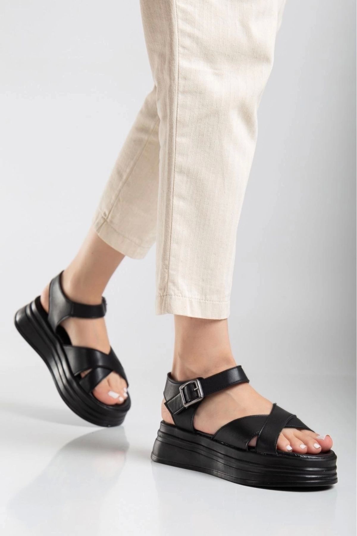 meSga butik Sibna Siyah Cilt Kemerli Sandalet