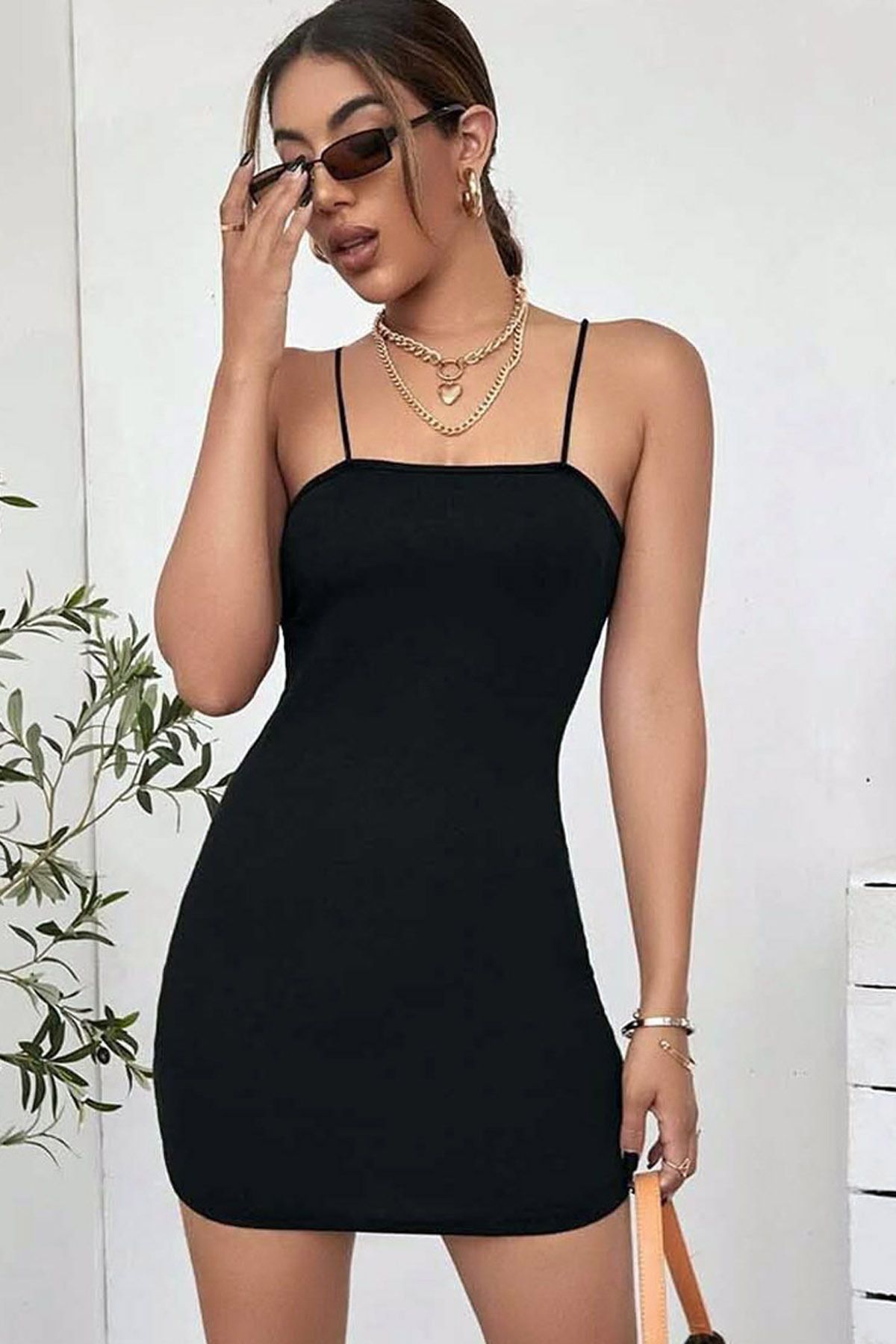 MissKybele İnce İp Askılı Likralı Esnek Slim Dar Kesim Kolsuz Dekolteli Kare Yaka Kısa Mini Elbise