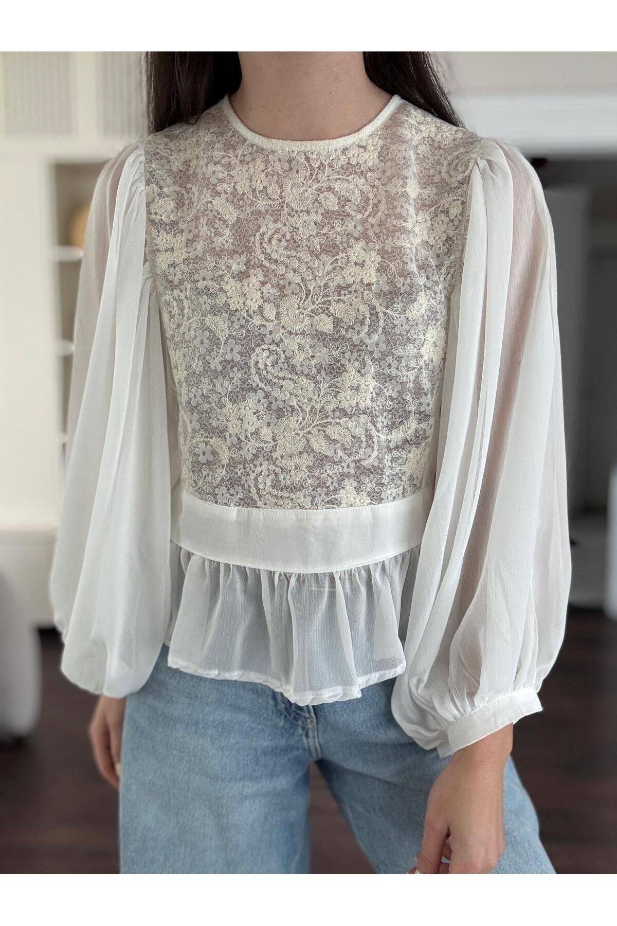 Kese Fashion Store Kadın Ekru Önü Dantel İşlemeli Balon Kol Şifon Bluz