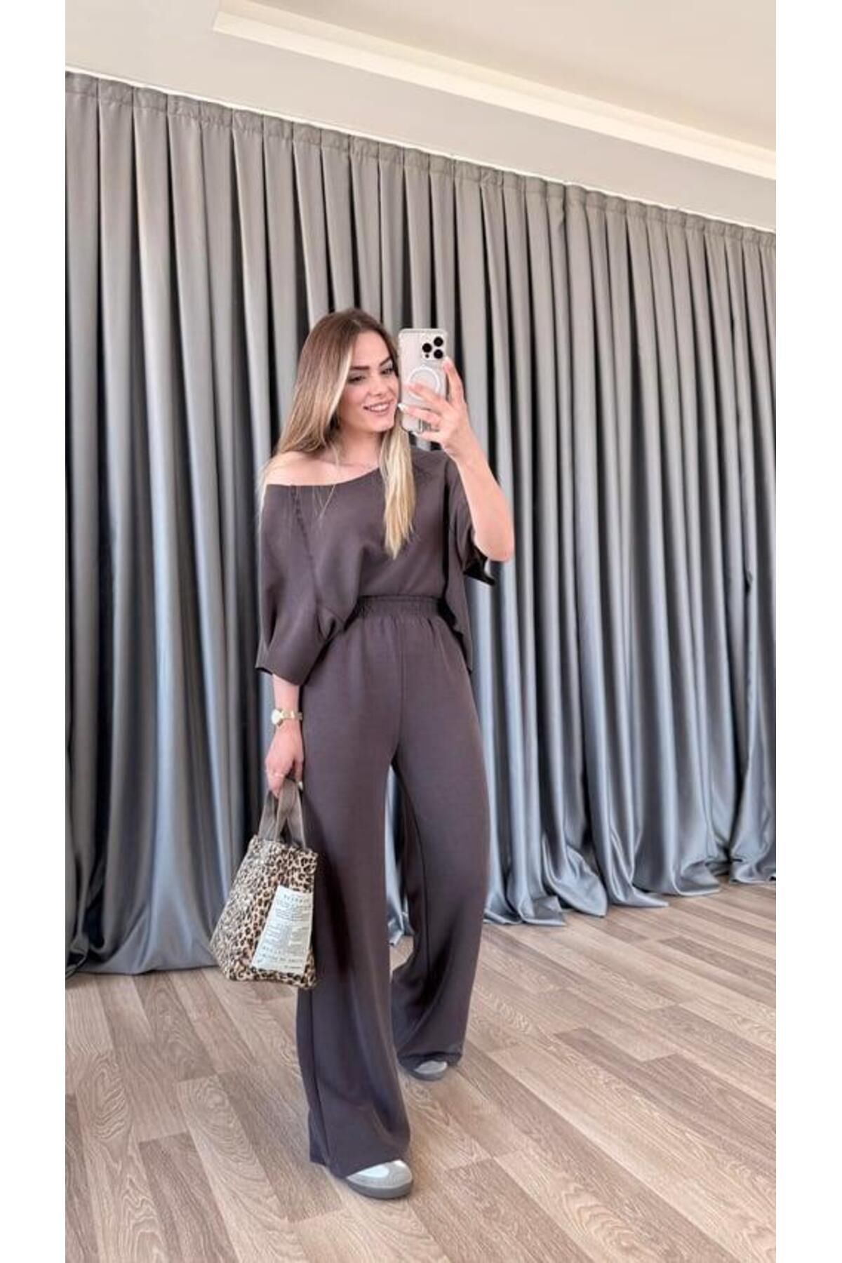 pelin yıldız butik Juno Kısa Kol Kayık Kaya Takım
