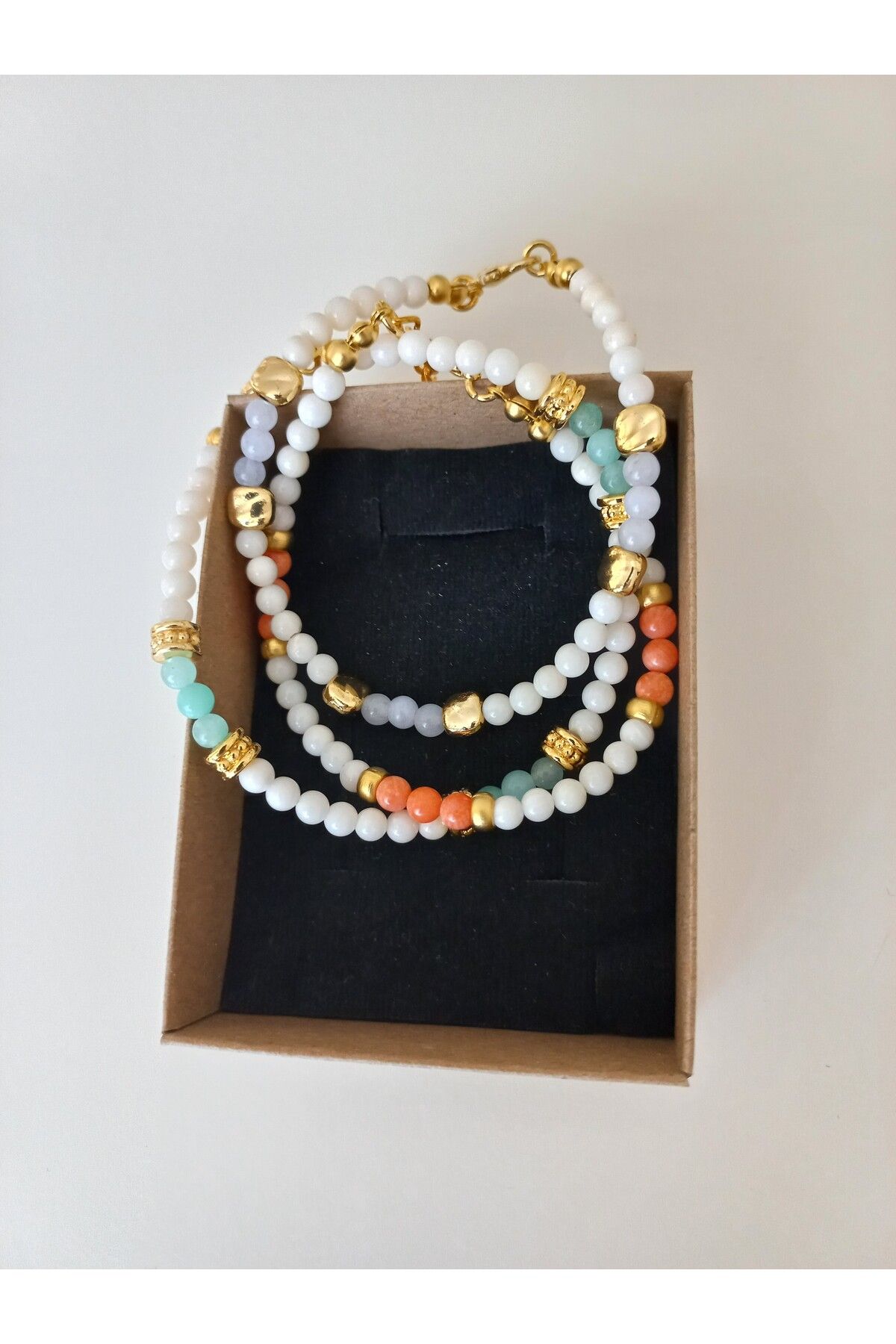 LemaStone Doğal taş üçlü bileklik;Mercan taşı,Larimar taşı ile tasarlanmıstır.