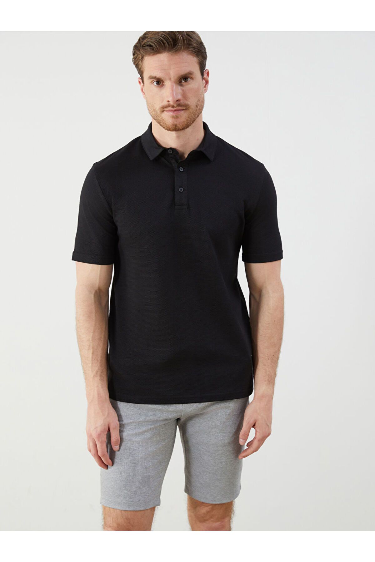 LC Waikiki Natuvera Siyah Modal Karışımlı Polo Yaka Basic Erkek Tişört S5NH21Z8NVY25